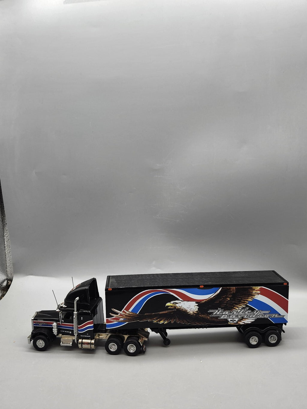 Vintage Matchbox Harley-Davidson Kenworth 18-Wheeler Diecast Truck Toy Black