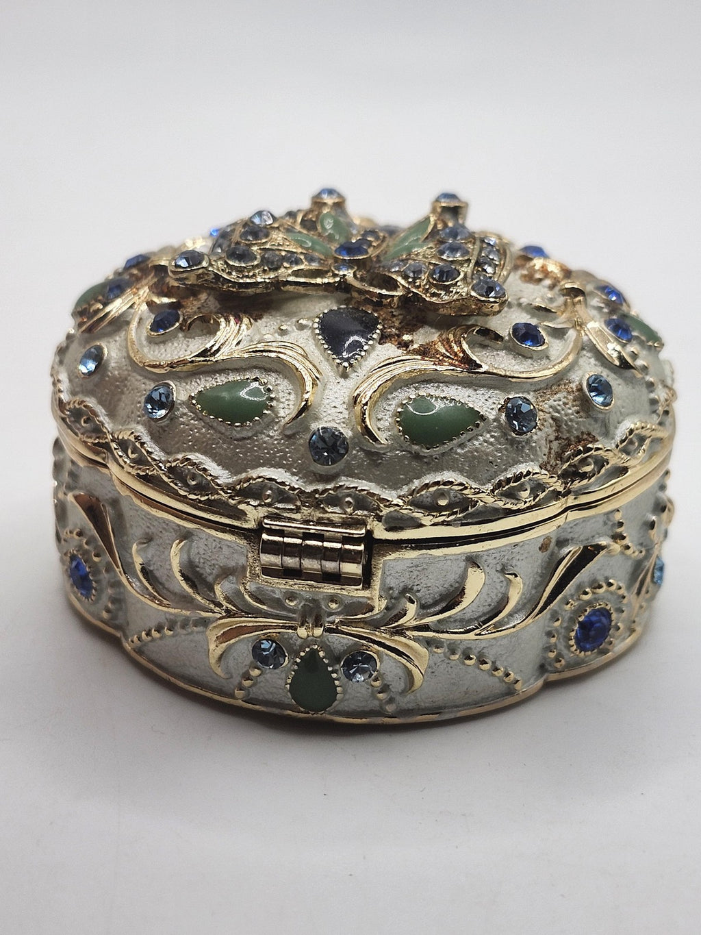 Ornate Butterfly Trinket Box Round Small Gold Tone Crystal Enamel Magnetic Decor