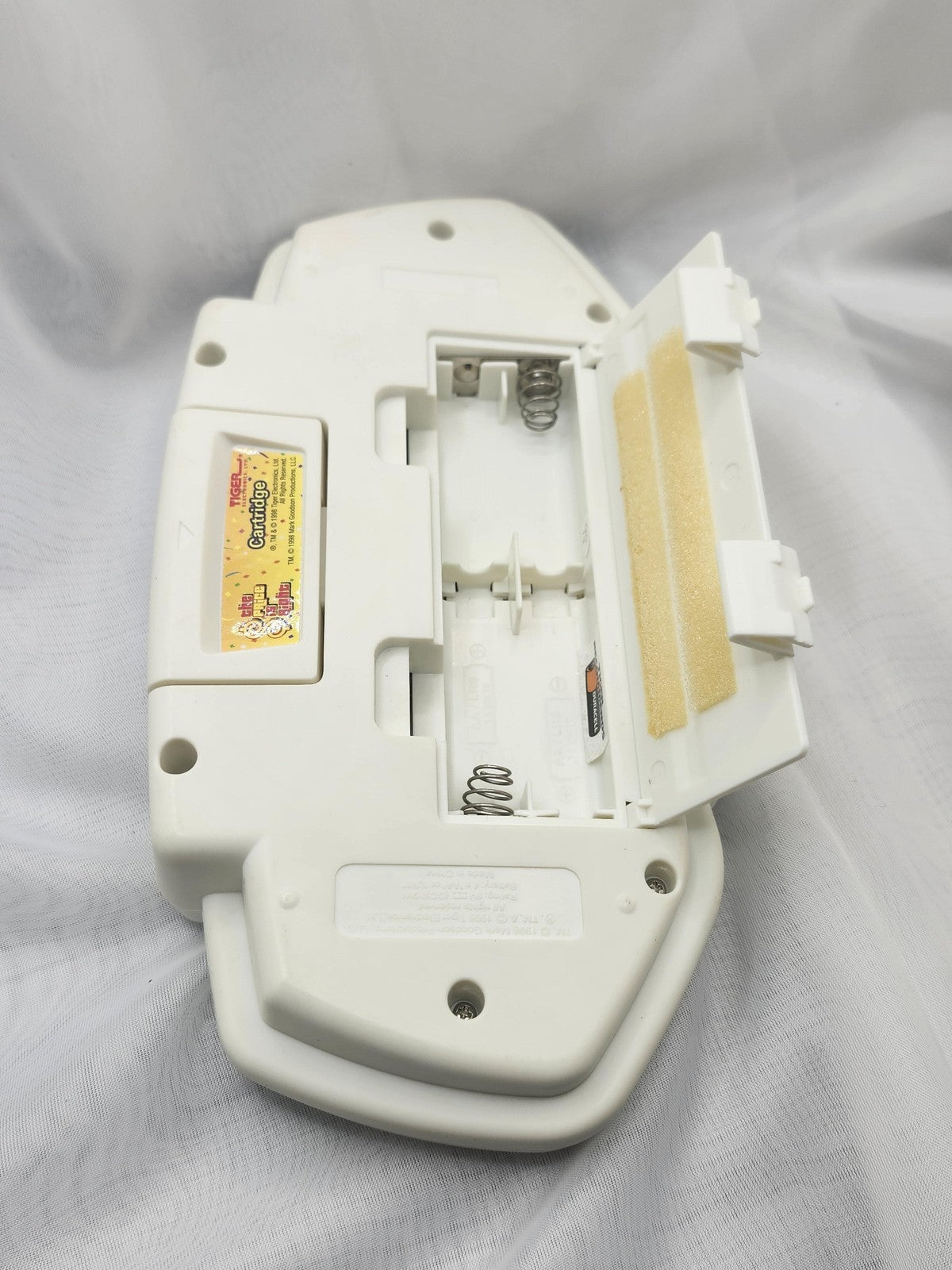 Vintage 1998 Tiger Price Is Right Electronic Handheld Game White Toy Tabletop