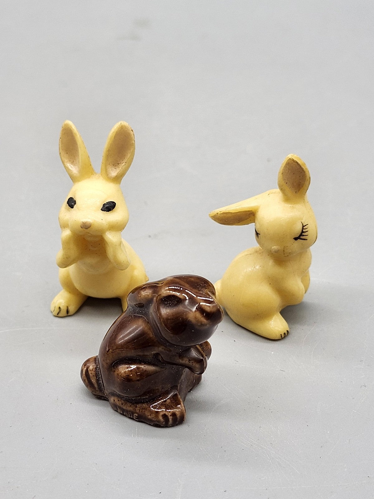 Vintage Rabbit Figurines Lot 3 Small Plastic Wade Brown Cream Bunny Decor