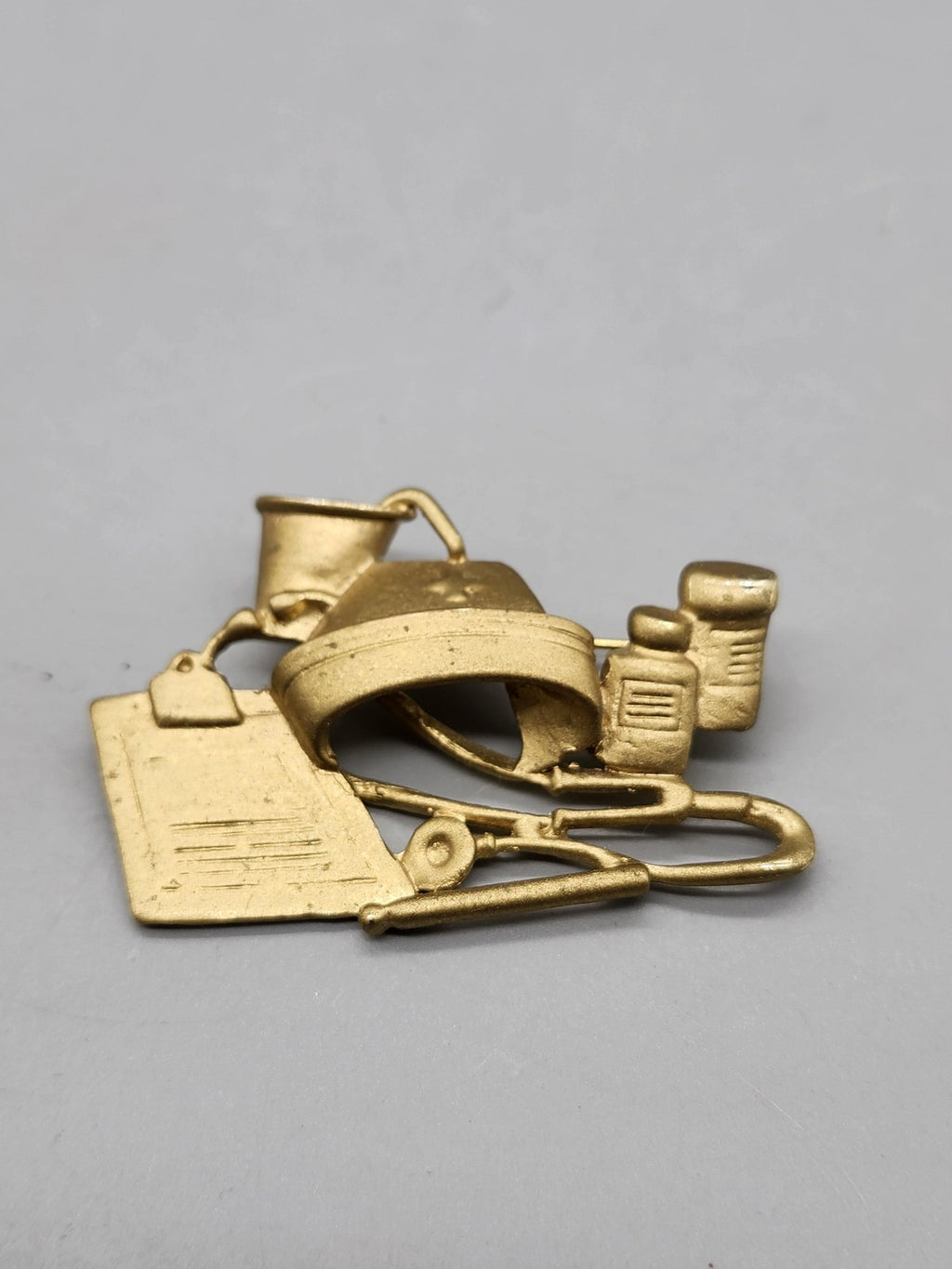 Gold Tone Medical Tools Brooch Pin Nurse Hat Stethoscope Clipboard Jewelry Gift