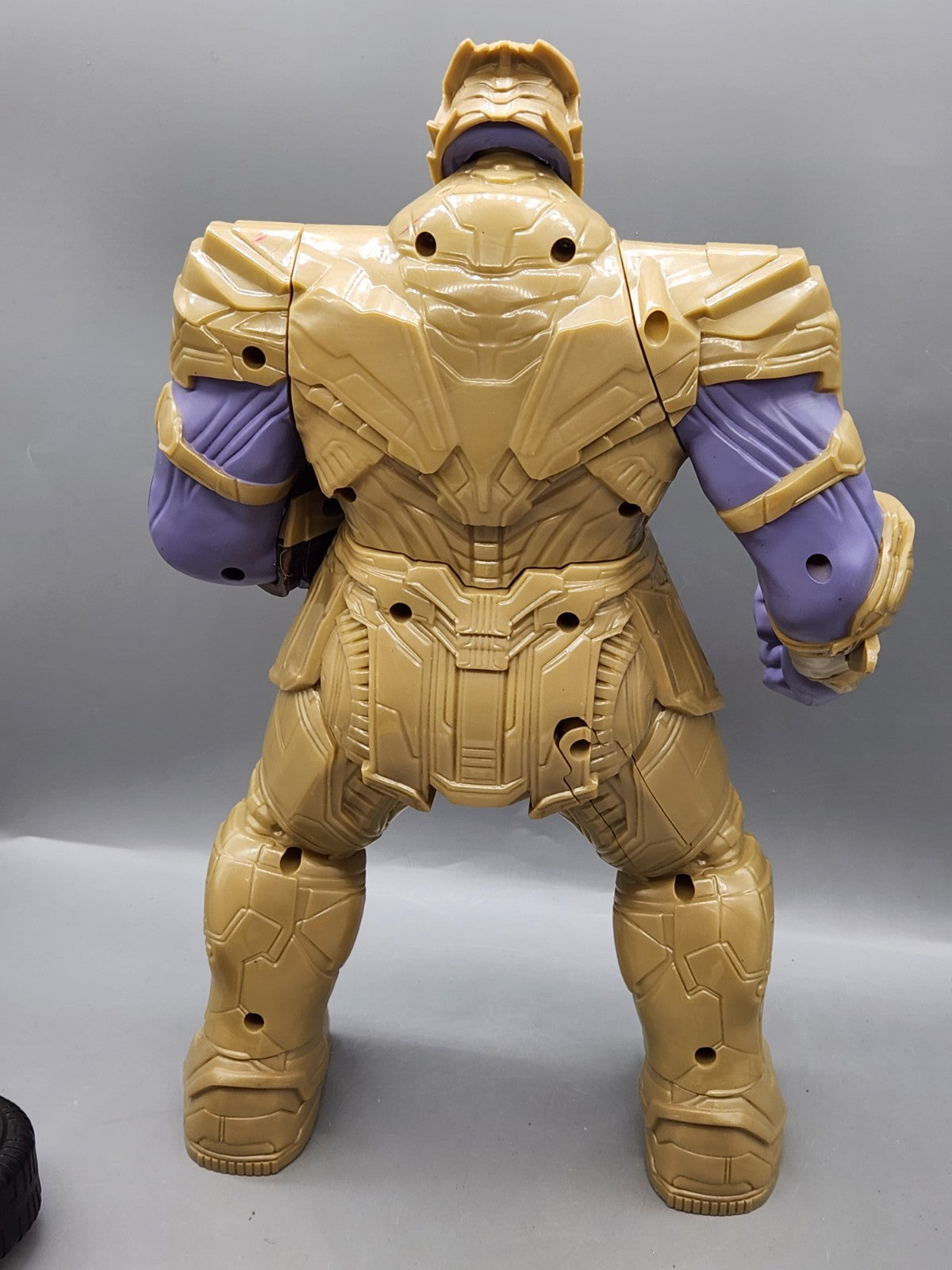 Marvel Avengers Endgame Thanos 14” Electronic Figure Infinity Gauntlet Hasbro...