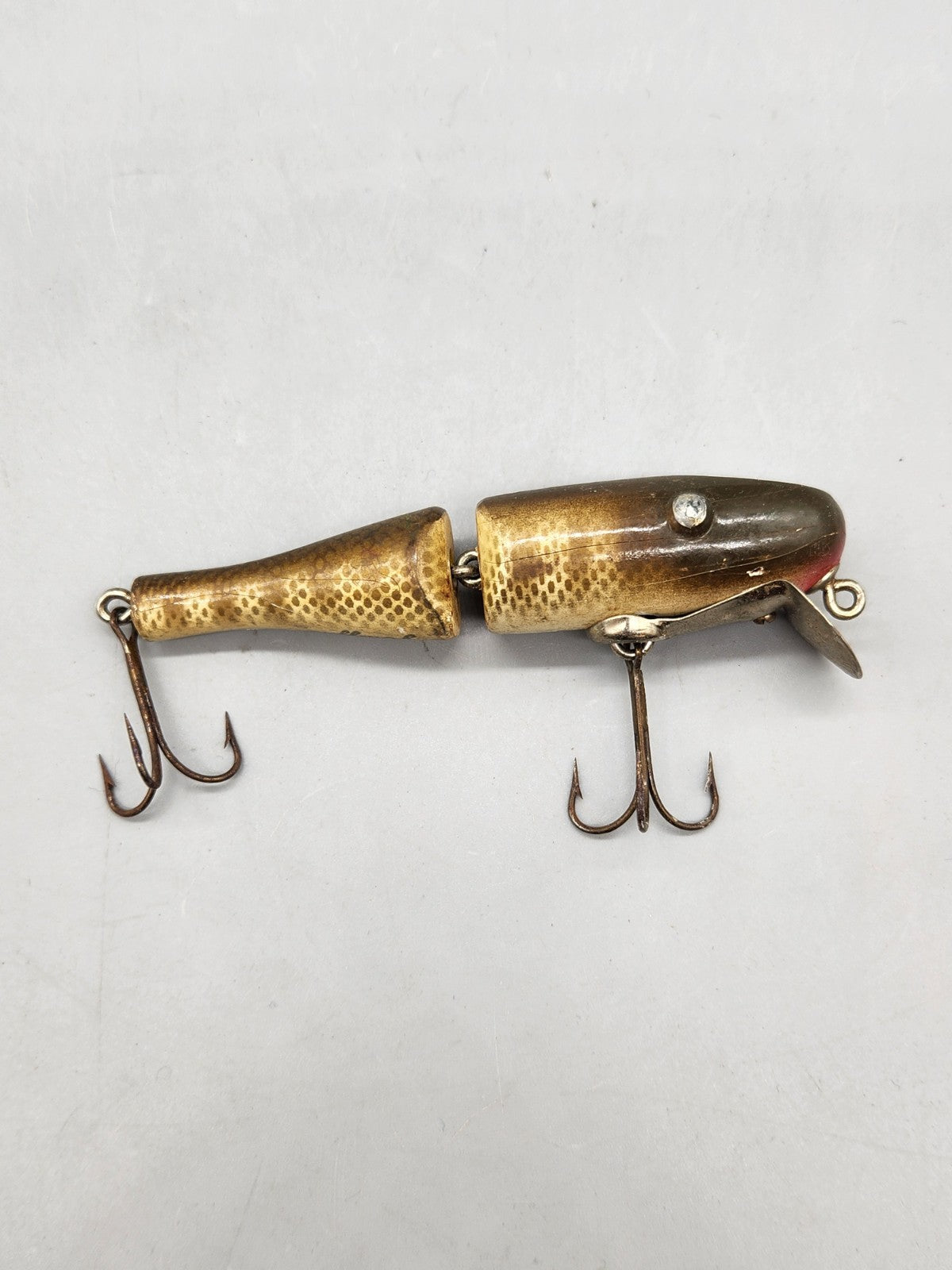 Vintage Jointed Wooden Fishing Lure Glass Eyes Diving Lip Dual Treble Hooks