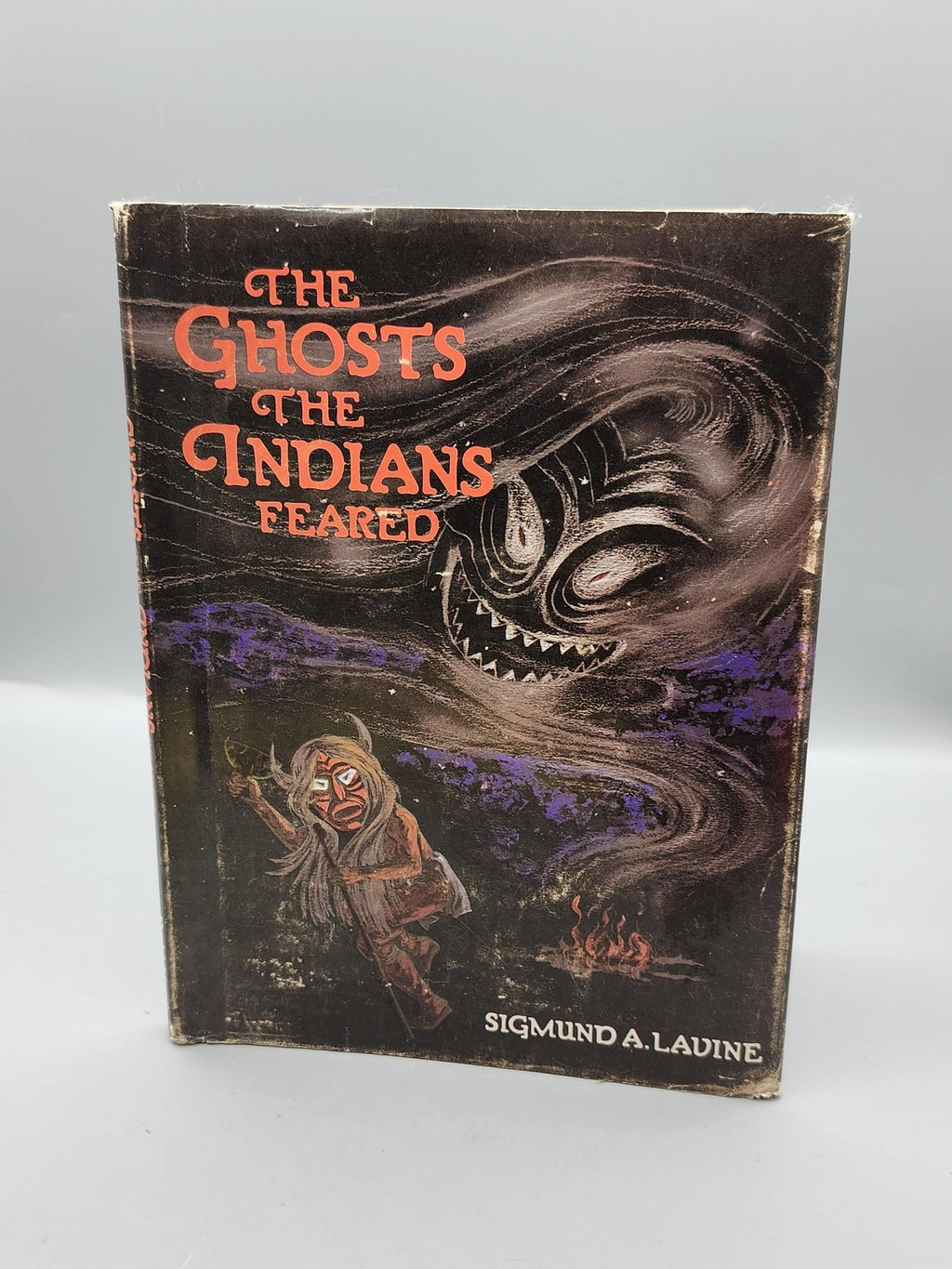 Vintage The Ghosts The Indians Feared Sigmund Lavine HC DJ Dodd Mead USA 1975