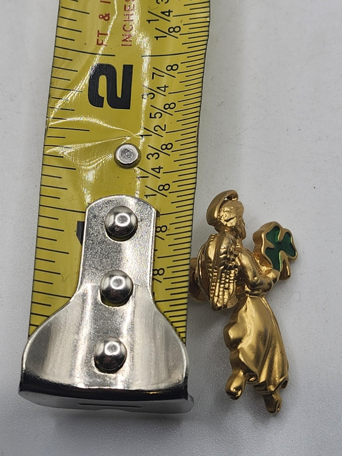 Avon Angel Pin Gold Tone Green Enamel Shamrock Luck Religious Brooch Jewelry