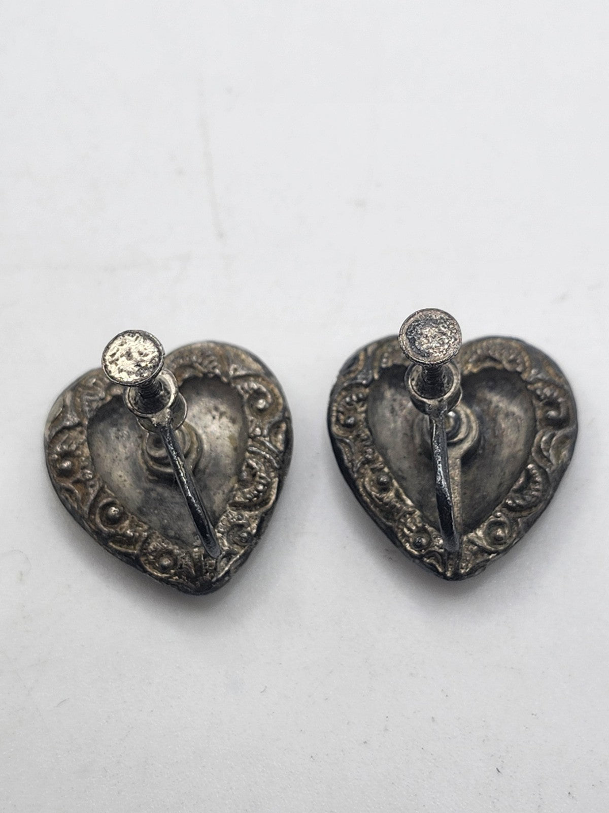 Vintage Heart Screw Back Earrings Silver Tone Scroll Costume Jewelry 1 Inch