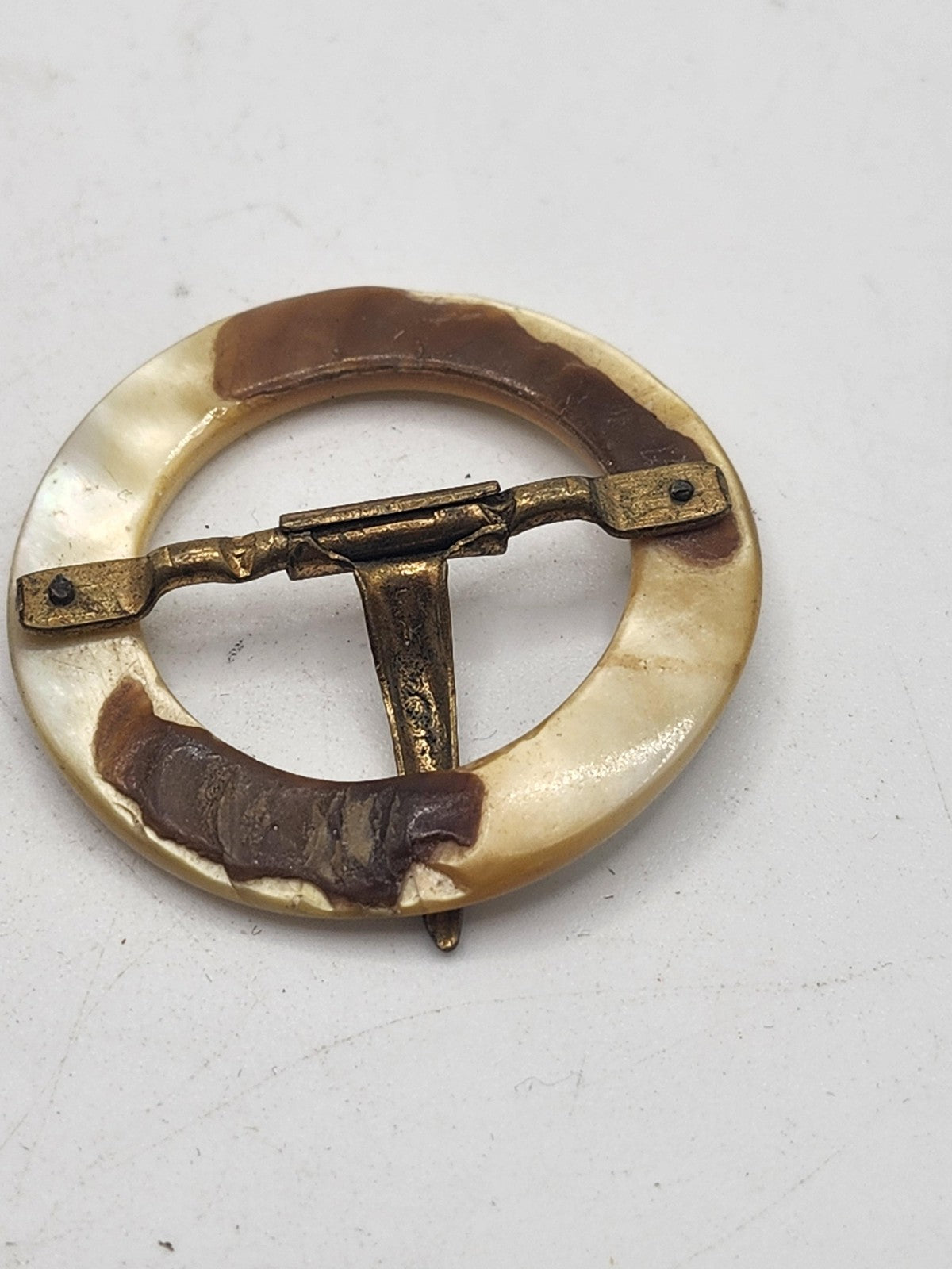 Vintage Mother Of Pearl Round Belt Buckle Brass Tongue Small White Fastening