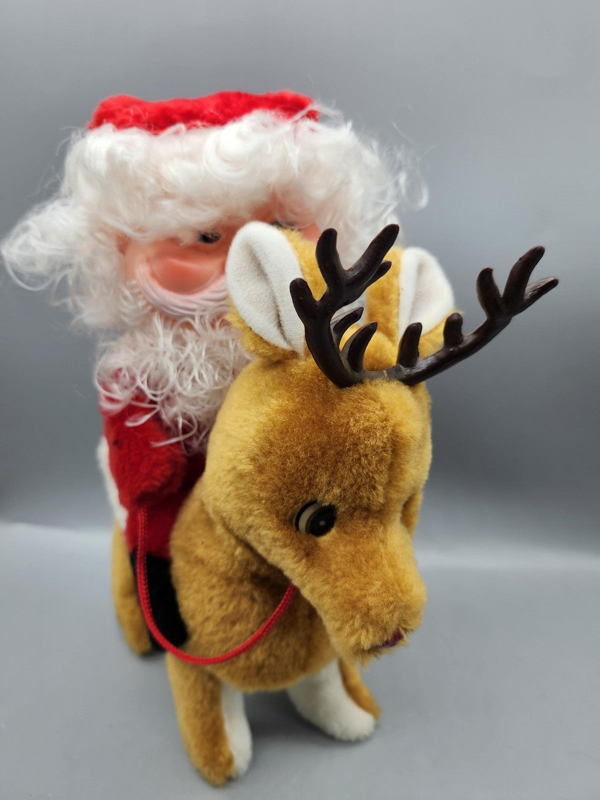 Vintage 1985 Orlando Yeh Santa Reindeer Figurine Medium Brown Plush Decor Xmas