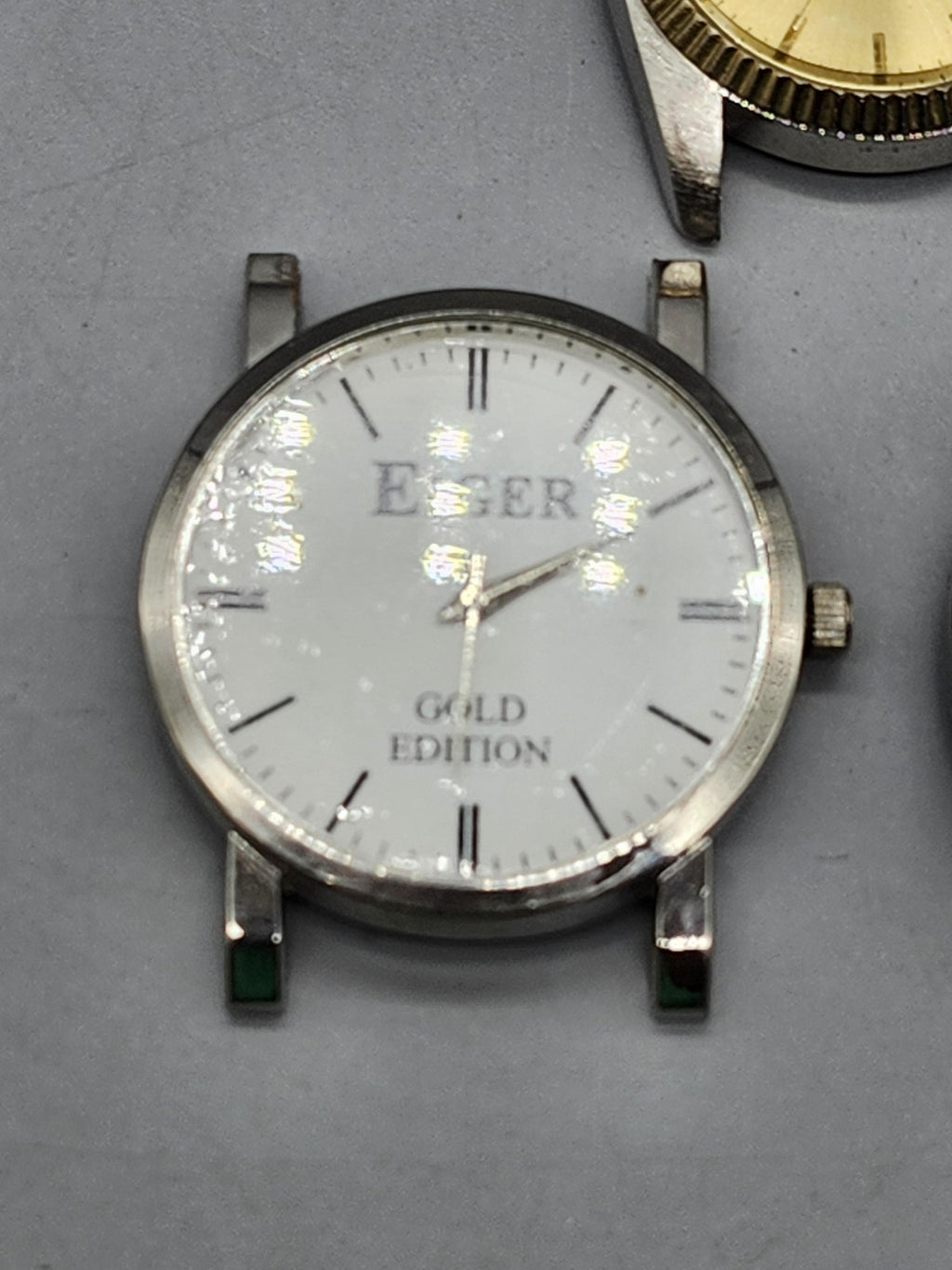 Geneva Eiger Watch Lot Mens Quartz Analog Gold Black White Dial 3pc Parts