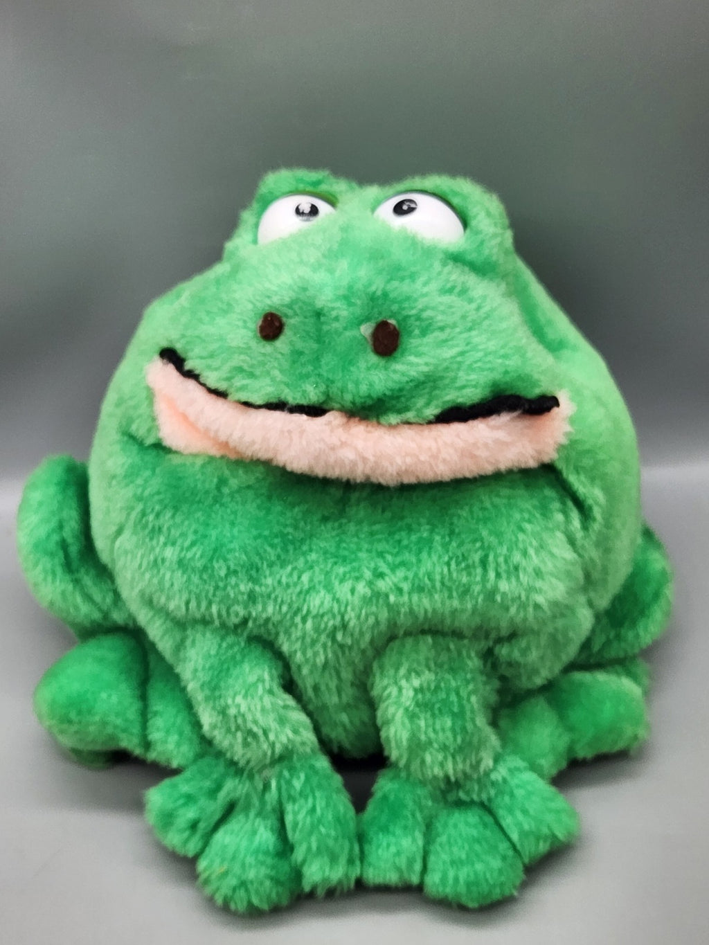 Vintage 1995 Liberty Toy Frog Plush Green Stuffed Animal 10" Large Googly Eyes