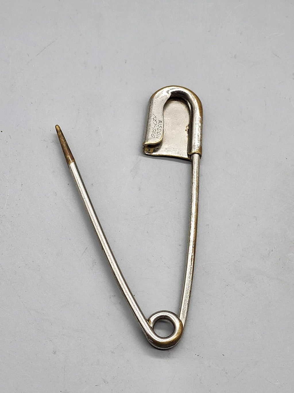 Vintage Risdon Key-Tag Safety Pin Silver Metal Keychain Holder Large Utility
