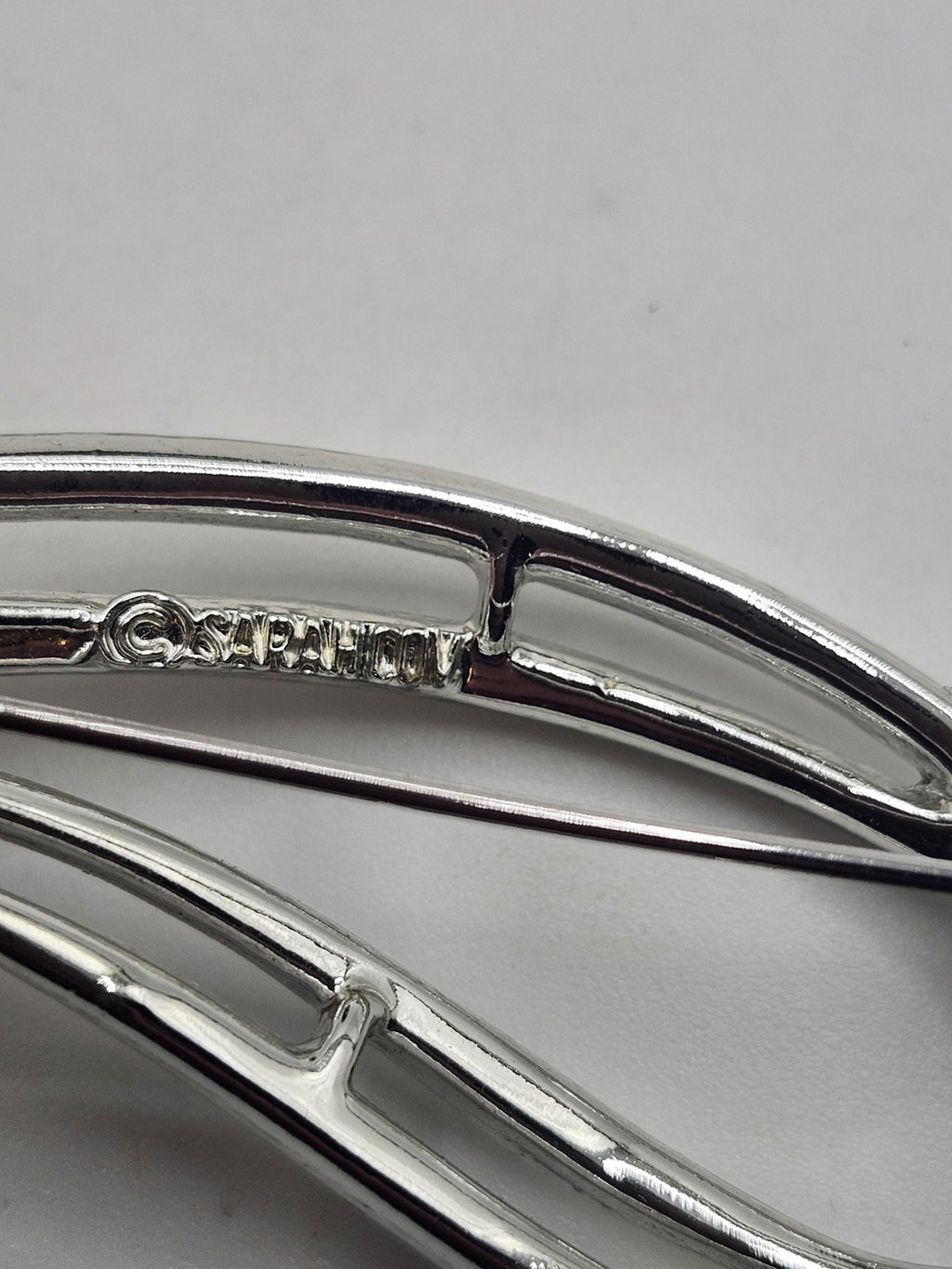 Vintage Sarah Coventry Brooch Silver Tone Abstract Swirl Pin Jewelry 3 Inch