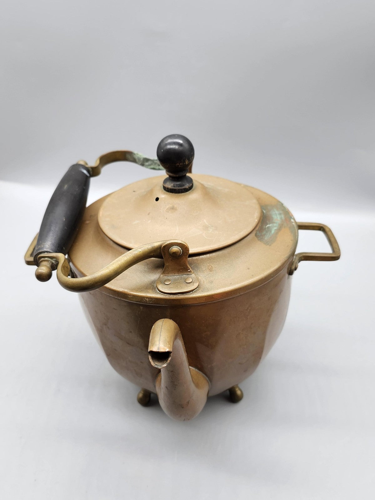 Vintage Copper Brass Tea Pot Kettle Medium Brown Wood Handle Lid Strainer Decor
