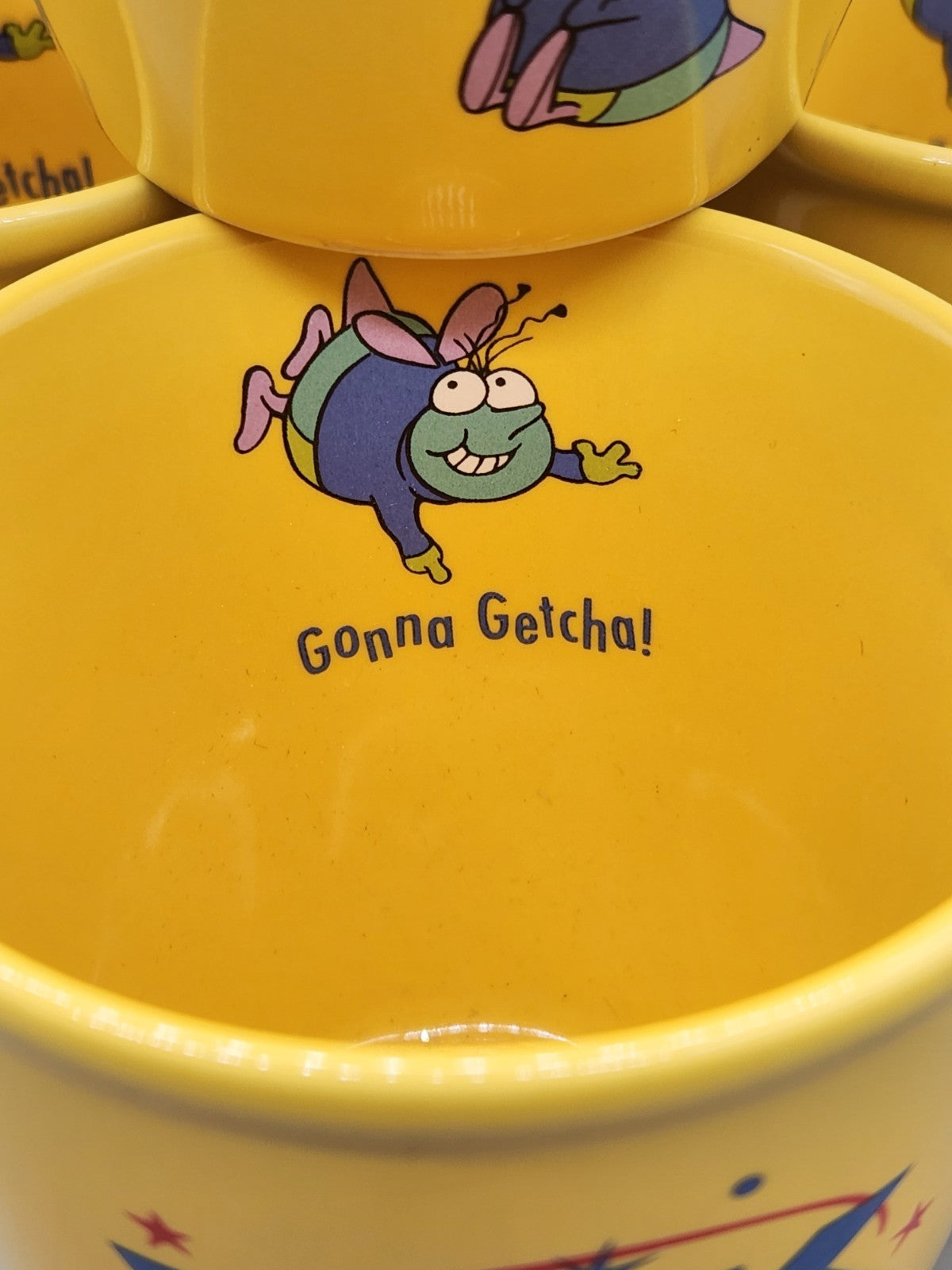 Vintage Y2K Promotional Coffee Mug Set of 4 Yellow Cartoon Fly Gonna Getcha Cups