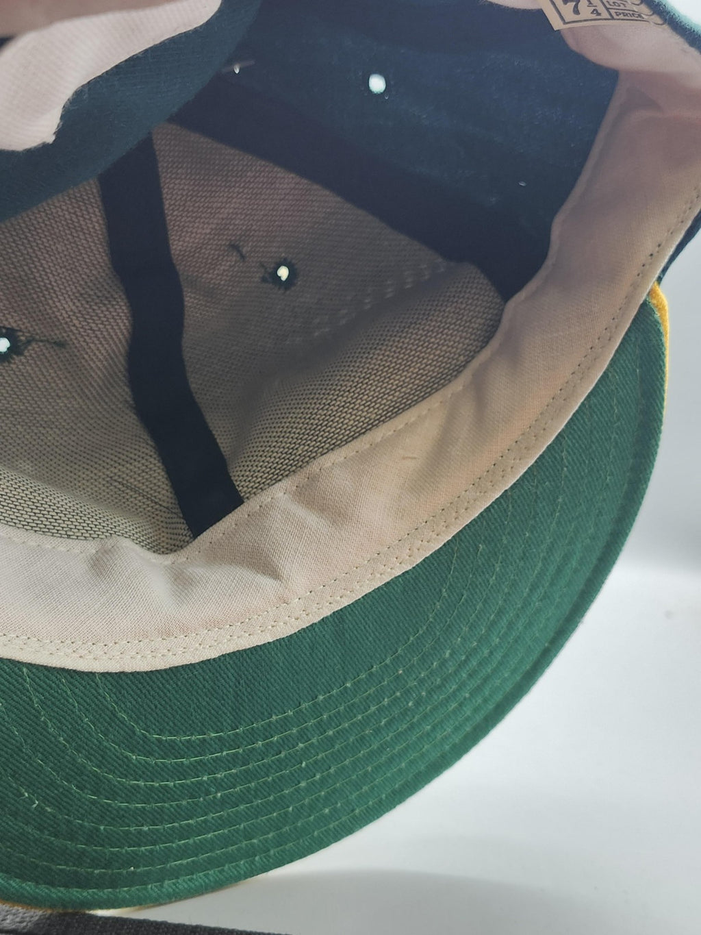 Vintage Oakland Athletics Hat Cap Fitted Mens 7 1/4 Green MLB Baseball New Era