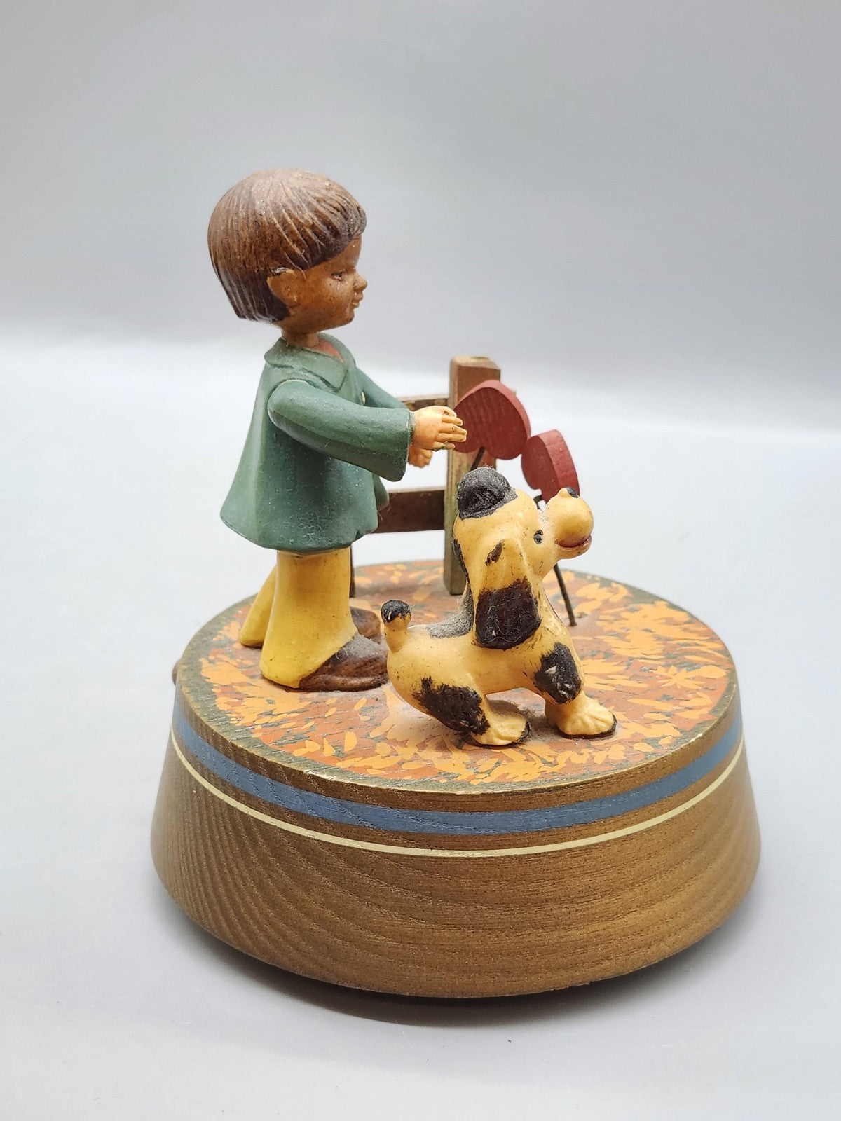 Vintage Boy Dog Wood Music Box Let Me Call You Sweetheart Round Figurine Decor