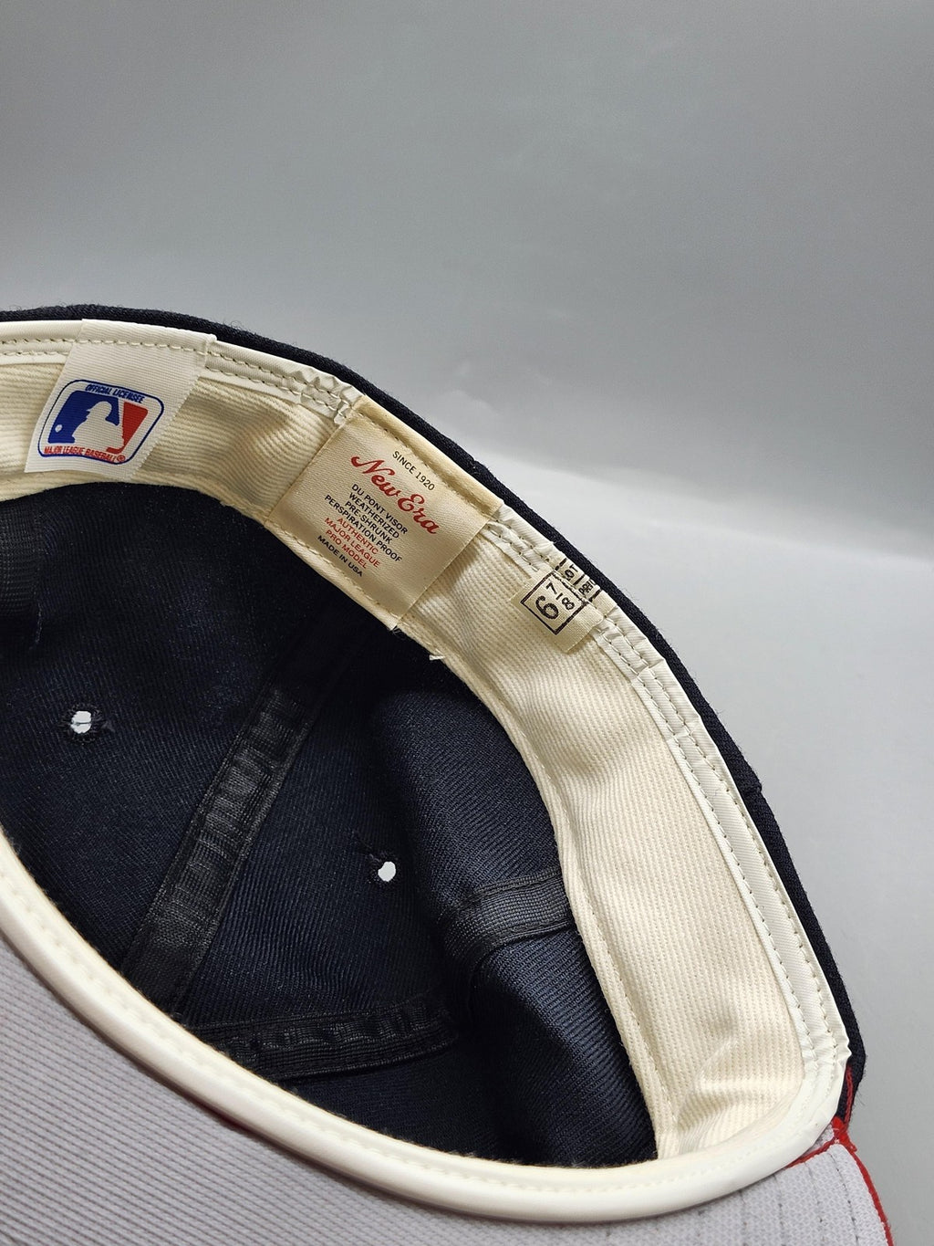 Vintage Atlanta Braves Hat Cap Fitted Mens 6 7/8 Blue MLB Baseball New Era