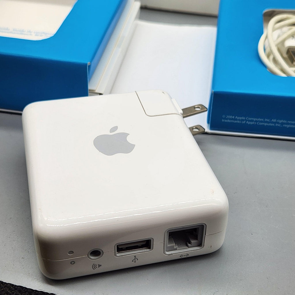 Apple AirPort Express Base Station Router 54 Mbps White Wi-Fi AirTunes Mac PC