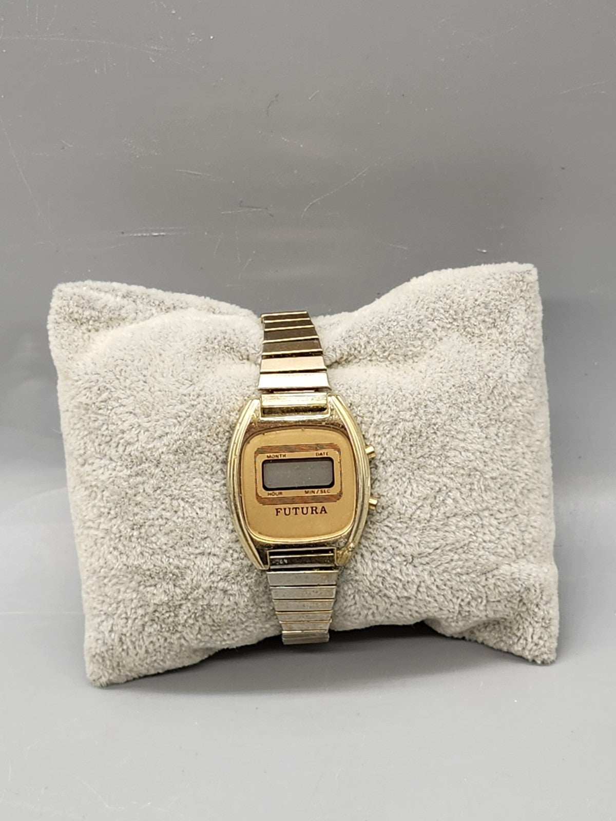 Vintage Futura LCD Digital Watch Gold Tone Stretch Band Parts Repair AS-IS