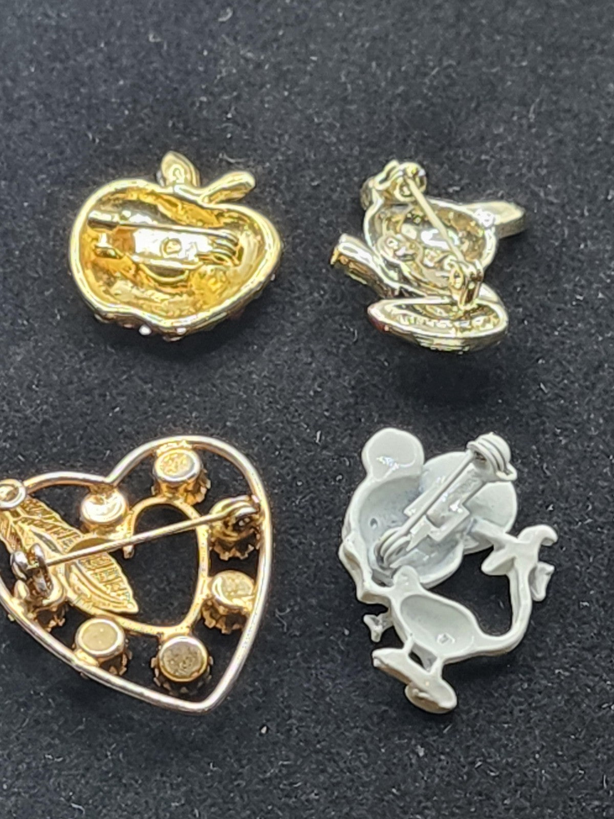 Brooch Pin Lot Apple Flag Cat Mouse Heart Gold Tone Multicolor Rhinestone 4pc