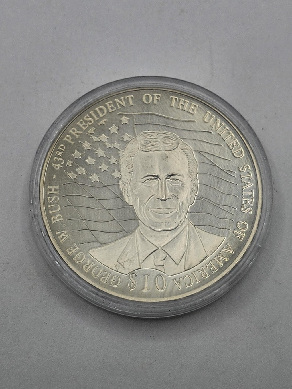 2000 Liberia George W Bush 43rd President $10 Commemorative Coin Silver