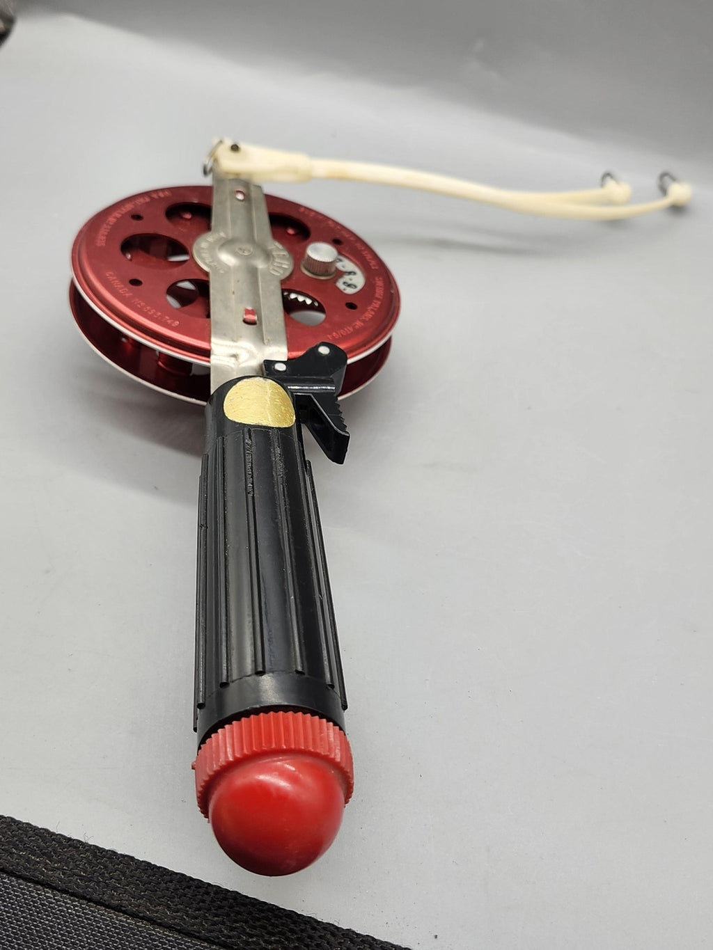 Vintage Vuokko Red Aluminum Fly Reel Ice Fishing Trigger Handle Spool Finland