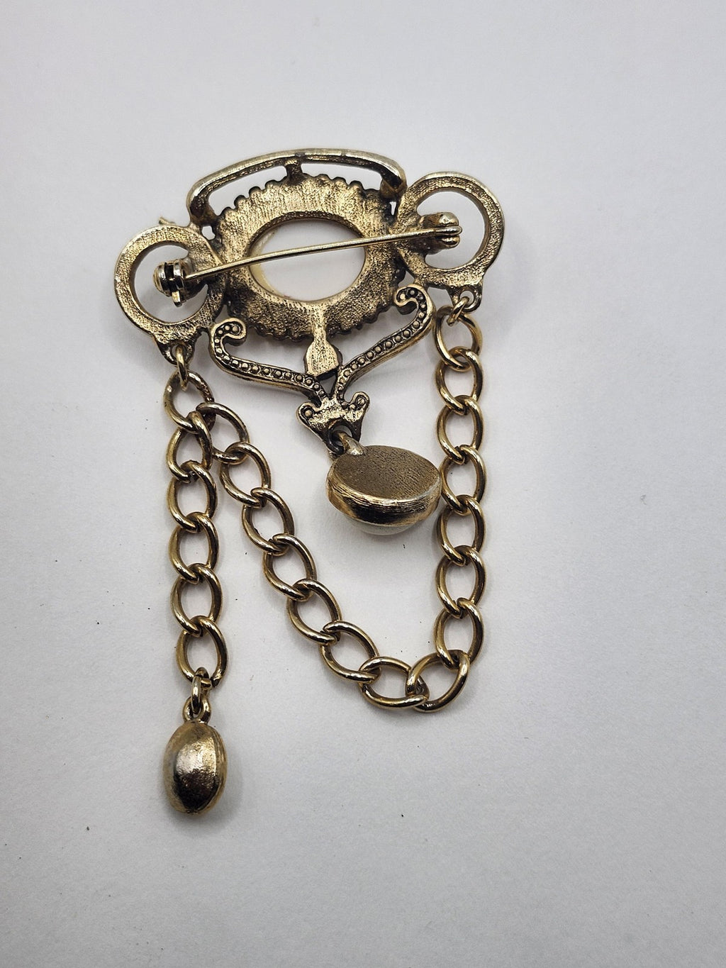 Gold Tone Faux Pearl Brooch Pin Chain Dangle Clear Rhinestone Costume Jewelry