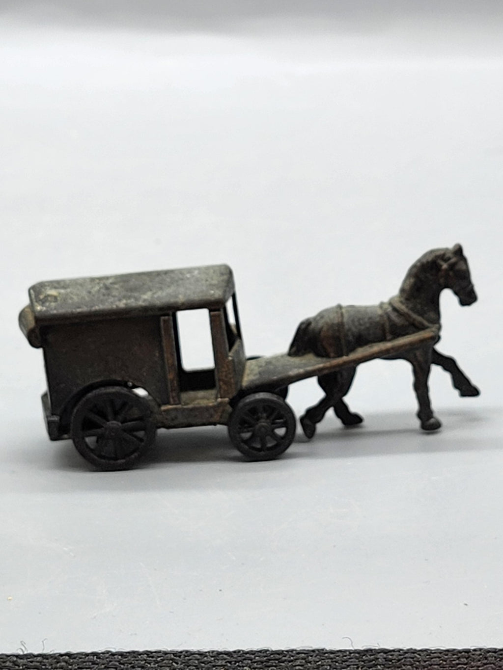 Vintage Gray Zamak Horse Carriage Diecast Toy Small Wagon Hong Kong Vehicle