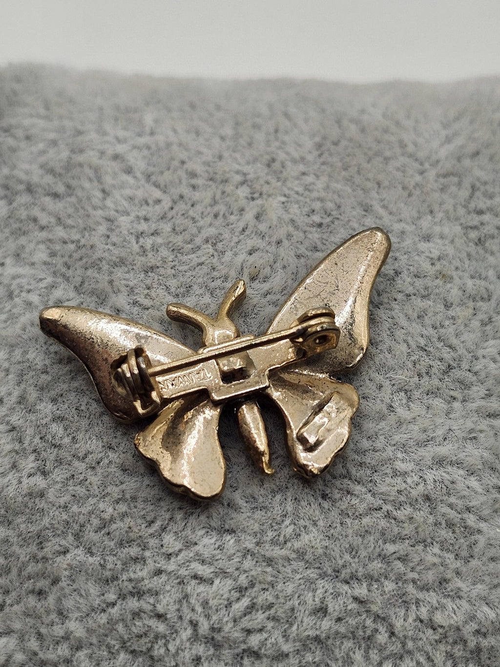 Gold Tone Butterfly Brooch Pin Textured Wings Insect Costume Jewelry Gift Cute