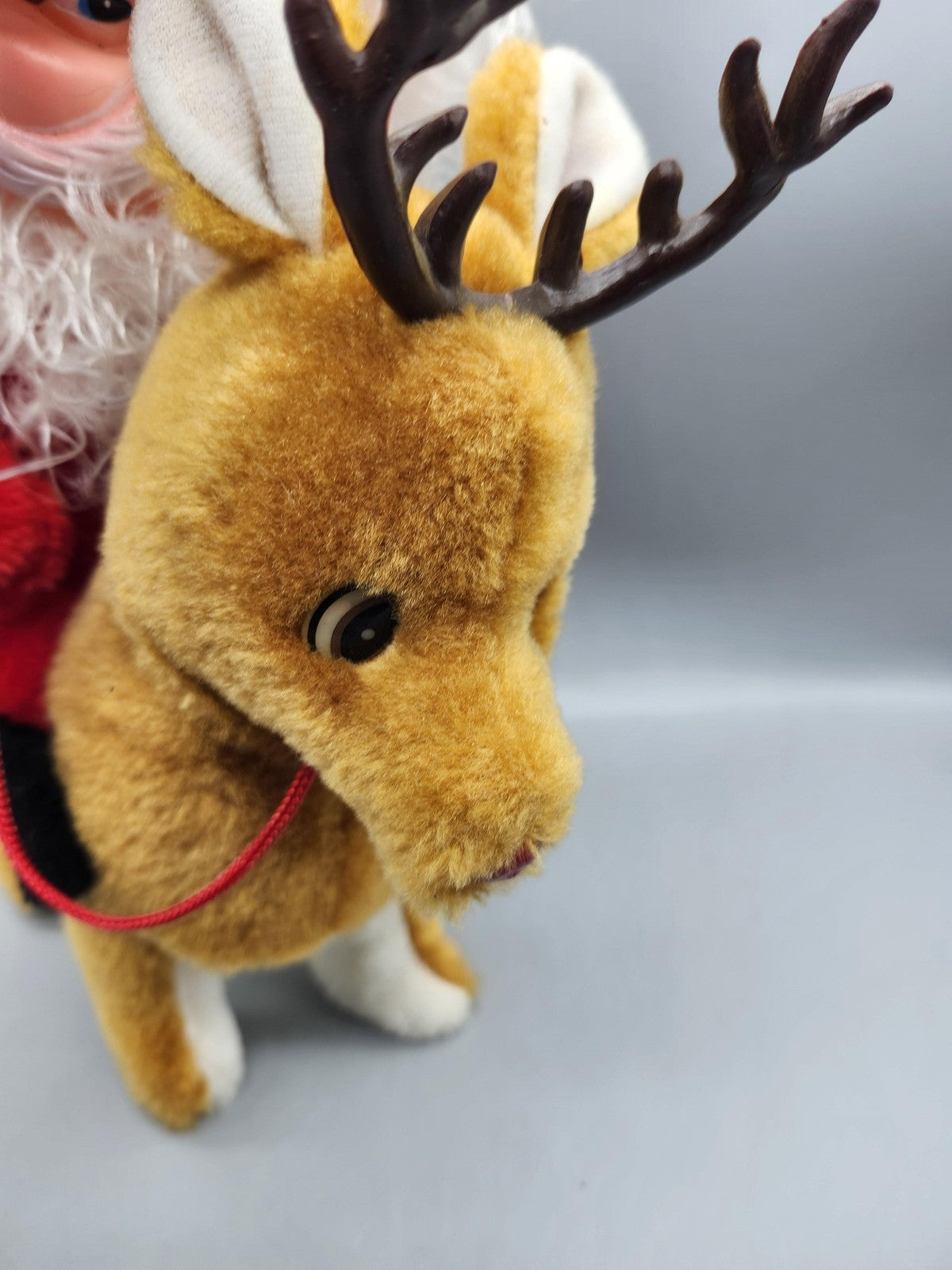 Vintage 1985 Orlando Yeh Santa Reindeer Figurine Medium Brown Plush Decor Xmas
