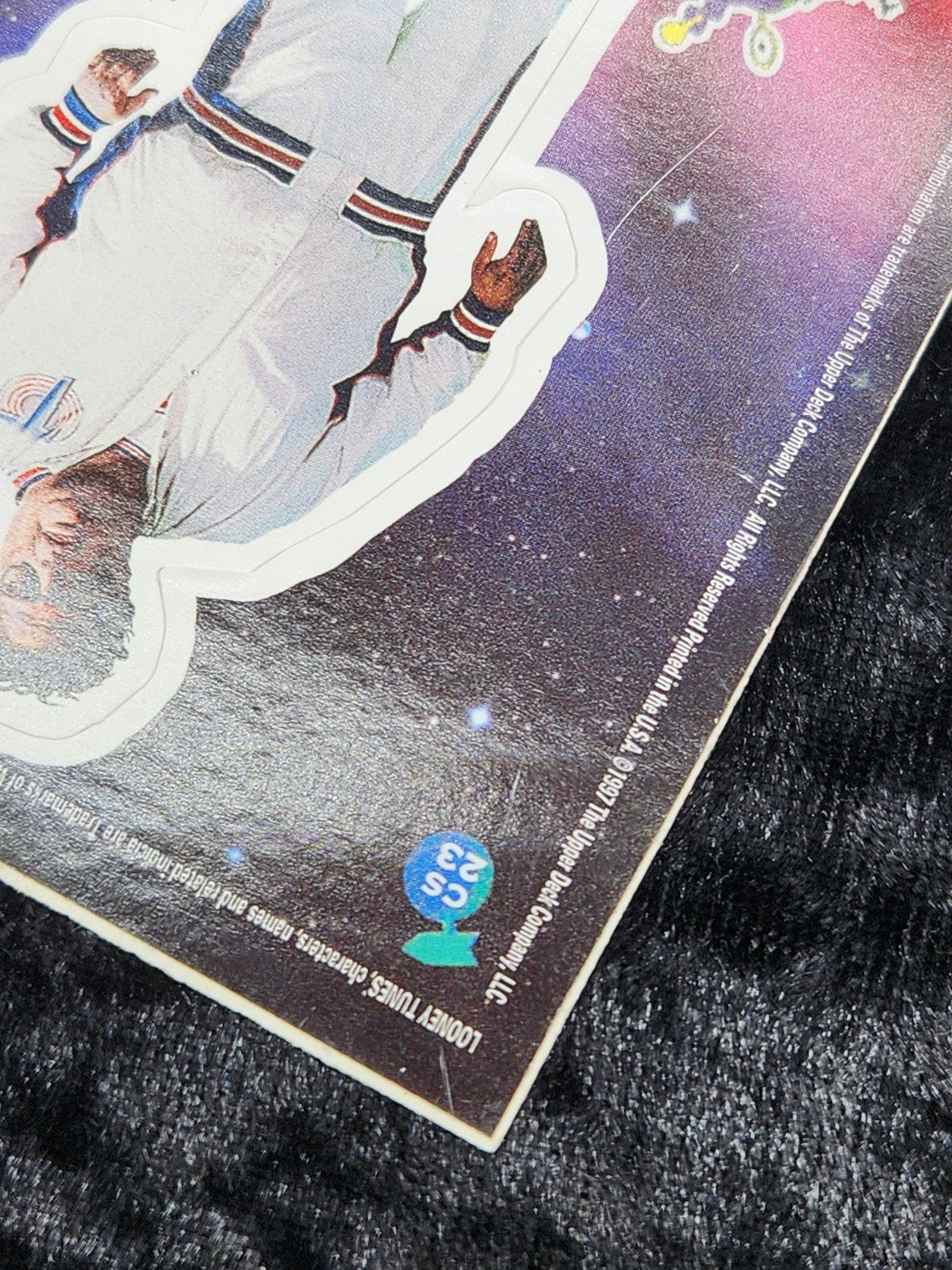 1997 Upper Deck Space Jam Cosmic Showdown CS23 Pound Die-Cut Sticker Card Rare