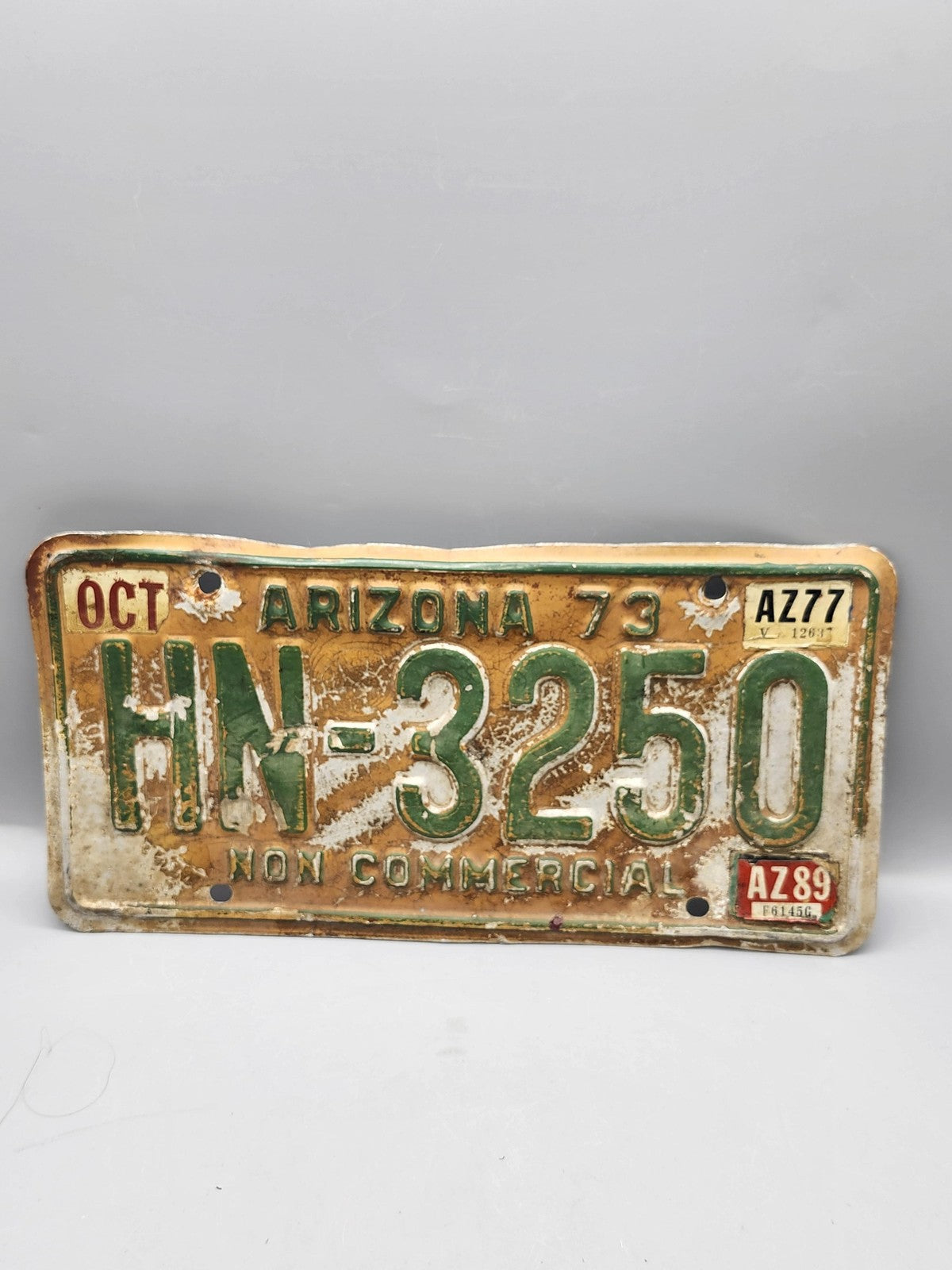 Vintage 1973 Arizona License Plate HN-3250 Non Commercial Yellow Green Decor