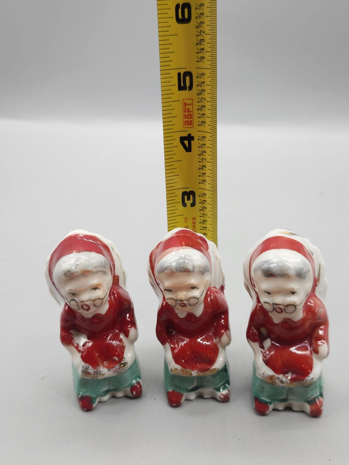 Vintage Mrs Claus Figurines Set Of 3 Small Red Ceramic Japan Christmas Decor