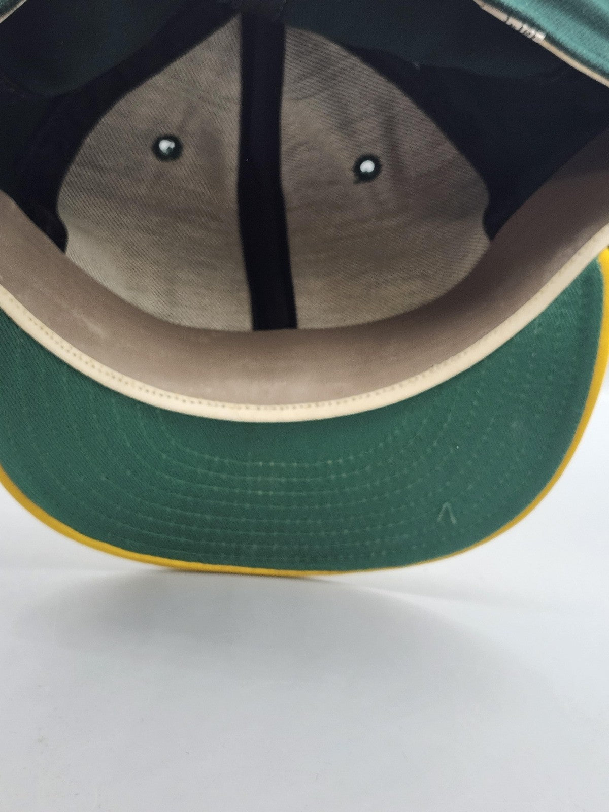 Vintage Oakland Athletics Hat Cap Fitted Mens 7 1/2 Green MLB Baseball New Era