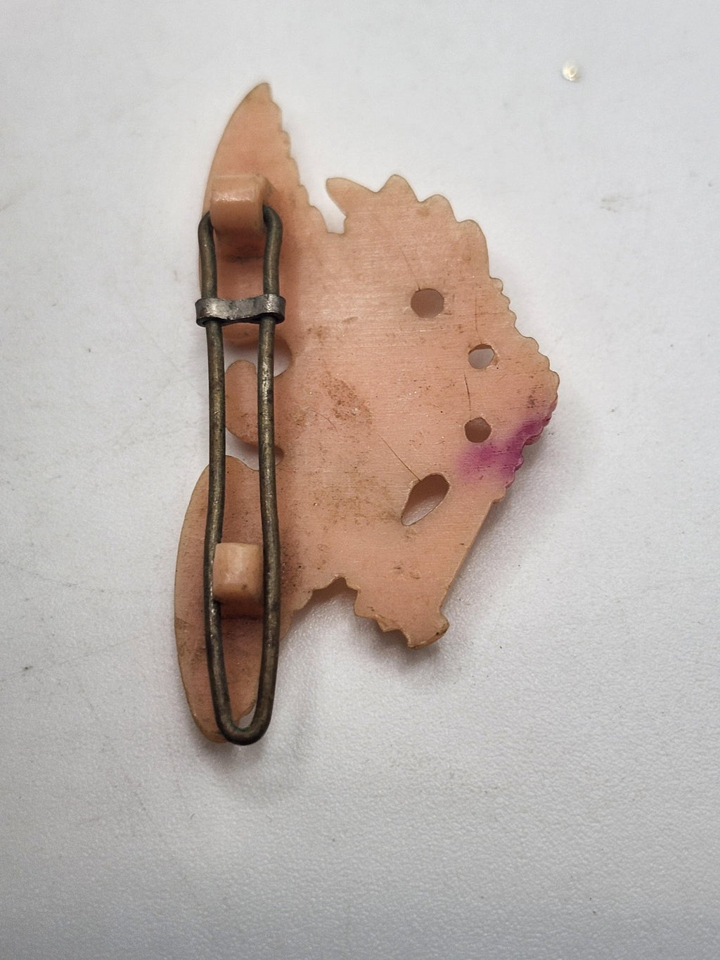 Vintage Eagle Bird Lapel Pin Beige Plastic Carved Costume Jewelry Gift