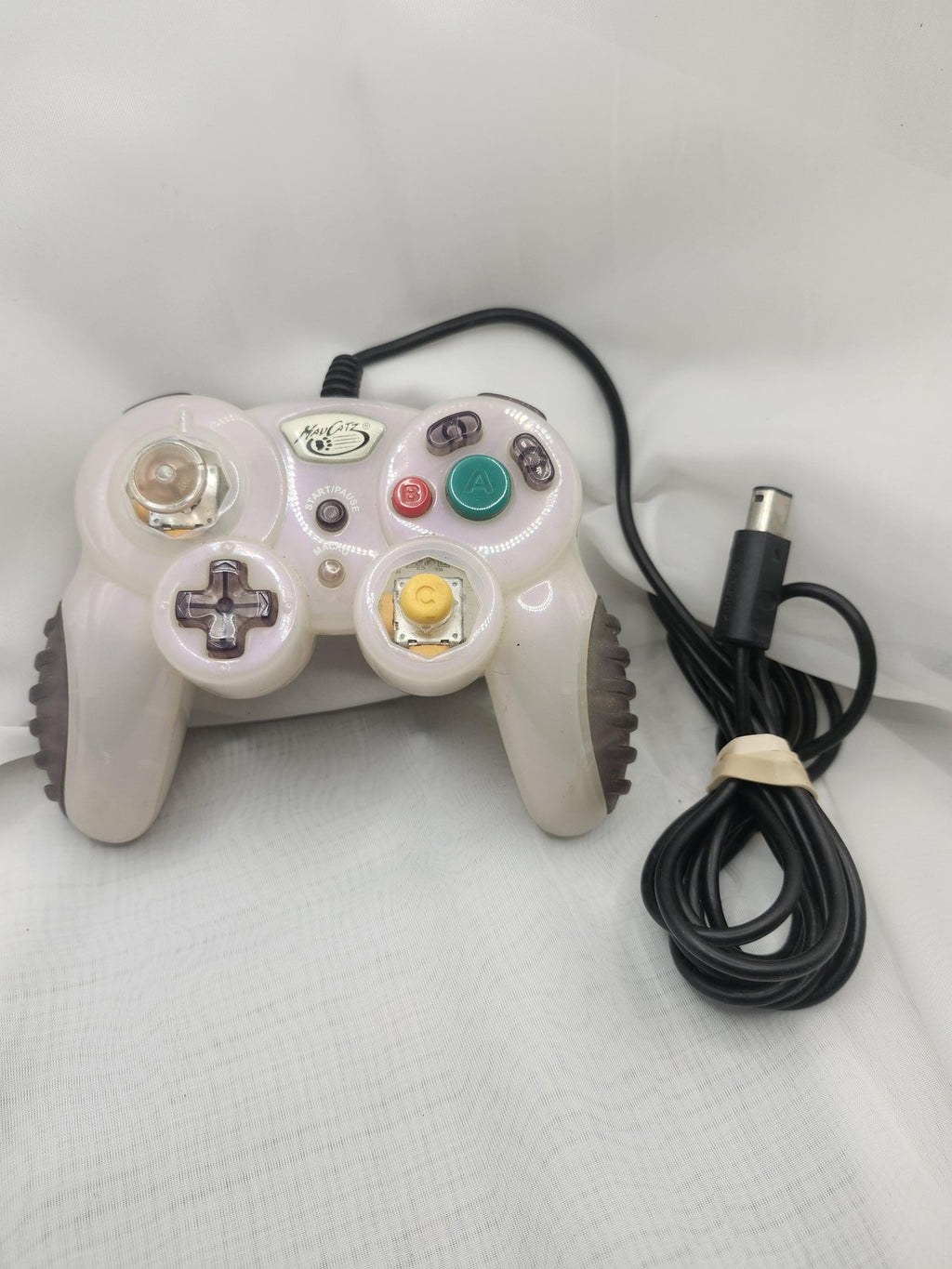 Vintage Mad Catz Control Pad Pro White USB Wired Gamepad Controller Ergonomic