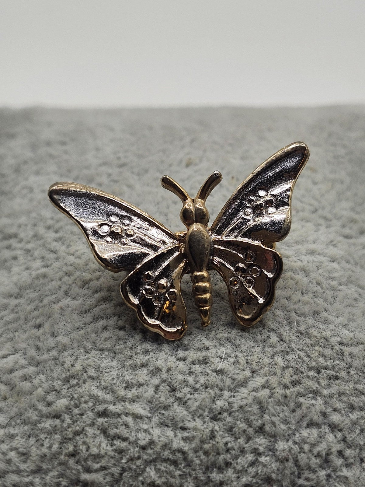 Gold Tone Butterfly Brooch Pin Textured Wings Insect Costume Jewelry Gift Cute
