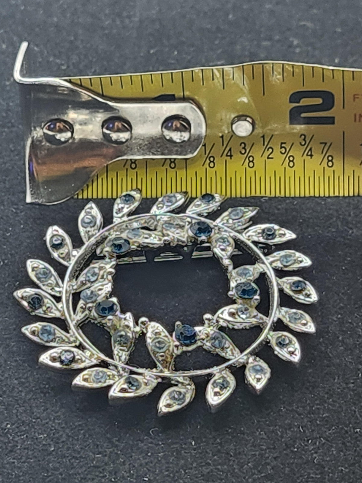 Blue Rhinestone Leaf Wreath Brooch Pin Silver Tone Nature Costume Jewelry Gift