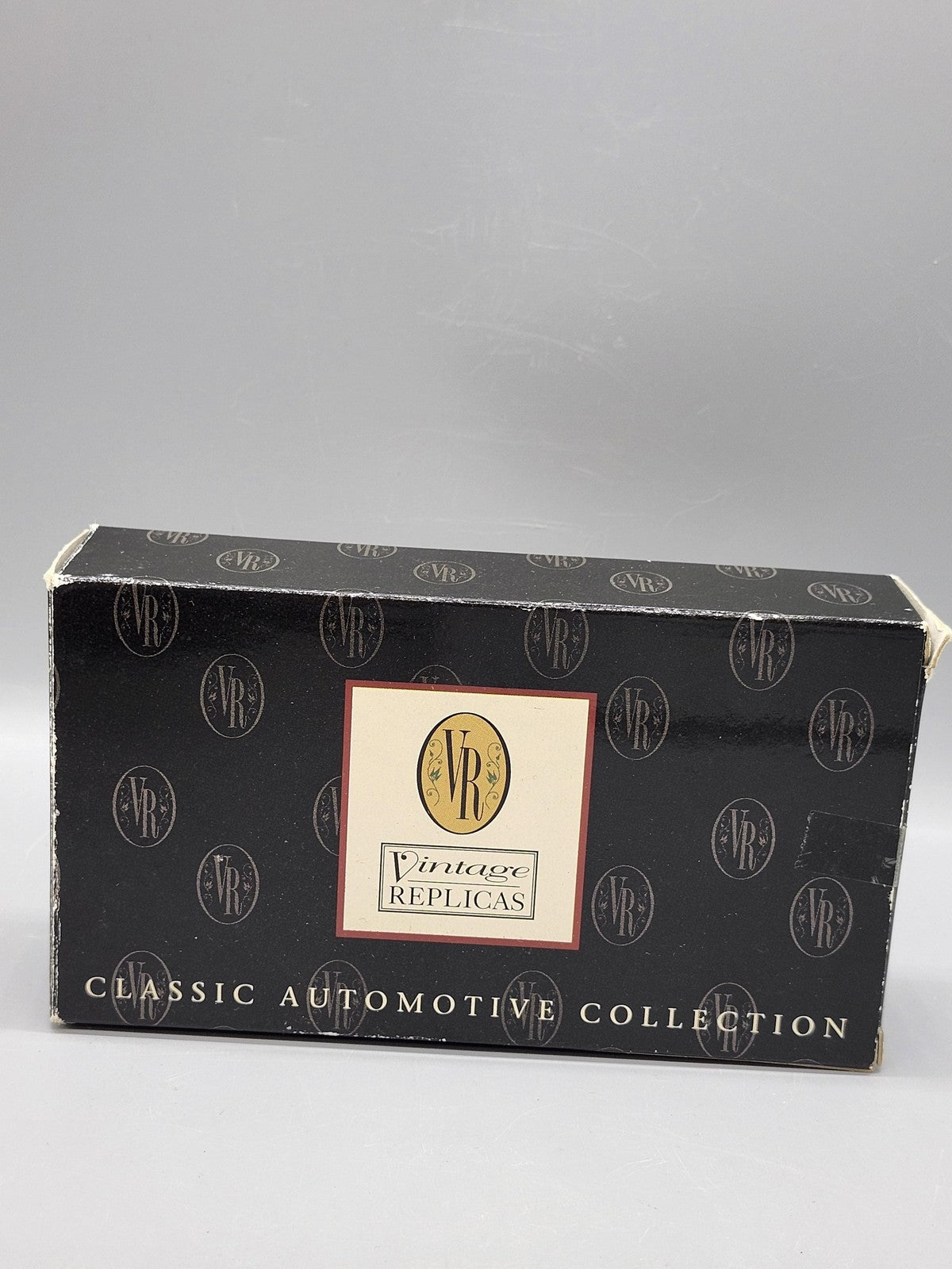 Vintage Replicas Classic Automotive Collection 4pc Diecast Car Set Multicolor