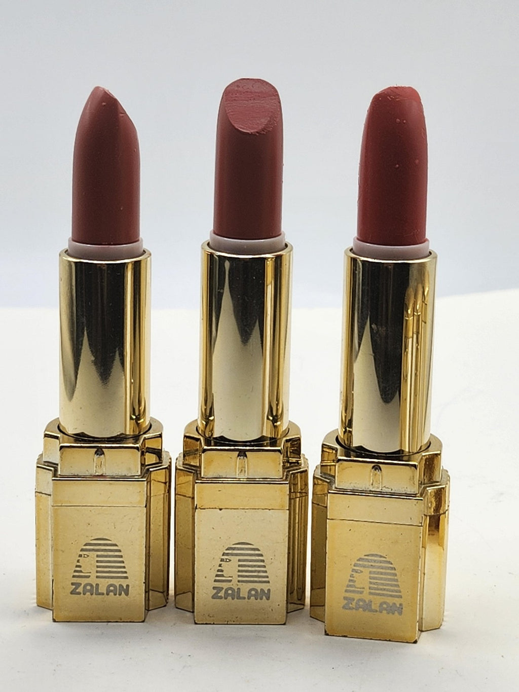 Zalan Matte Lipstick Lot 3 Pink Peach Coral Standard Size Gold Mirror Case