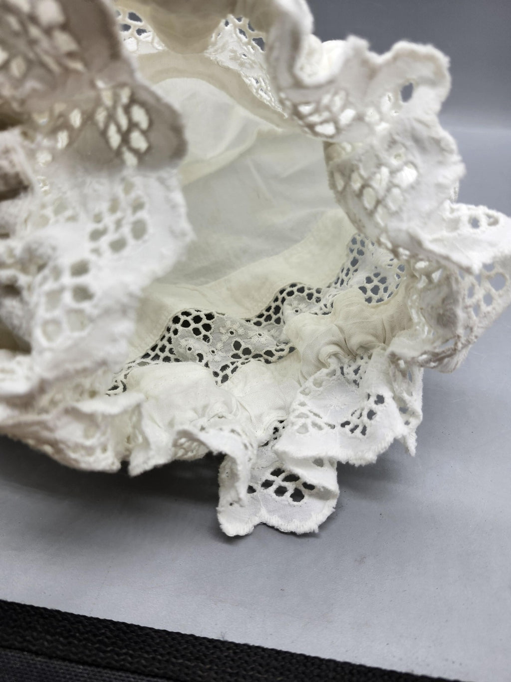Lace Bonnet Hat Girls One Size White Eyelet Ruffle Stretch Summer Casual Baby