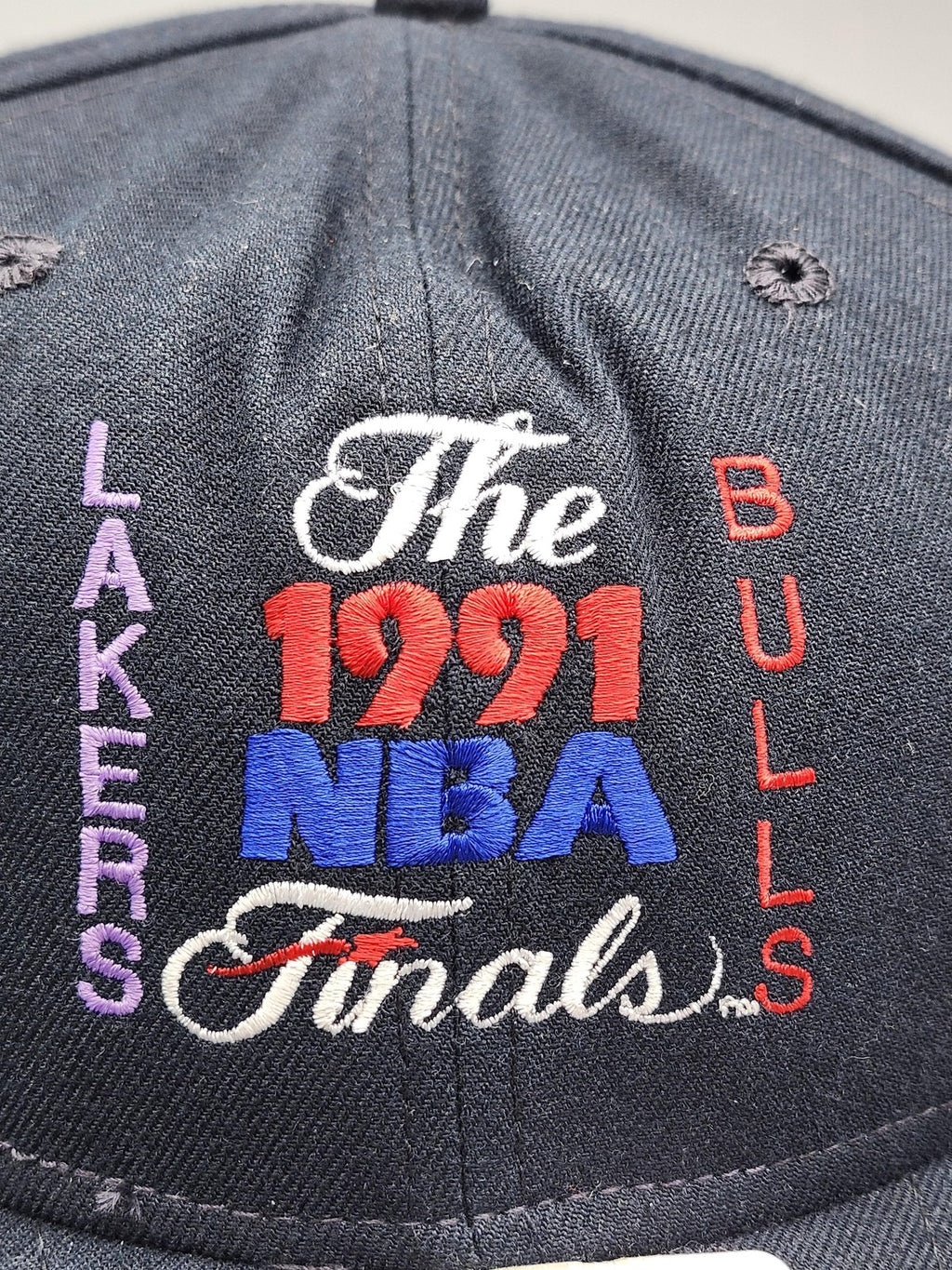 Vintage Chicago Bulls Lakers Hat Cap Snap Back New Era One Size Blue NBA Finals