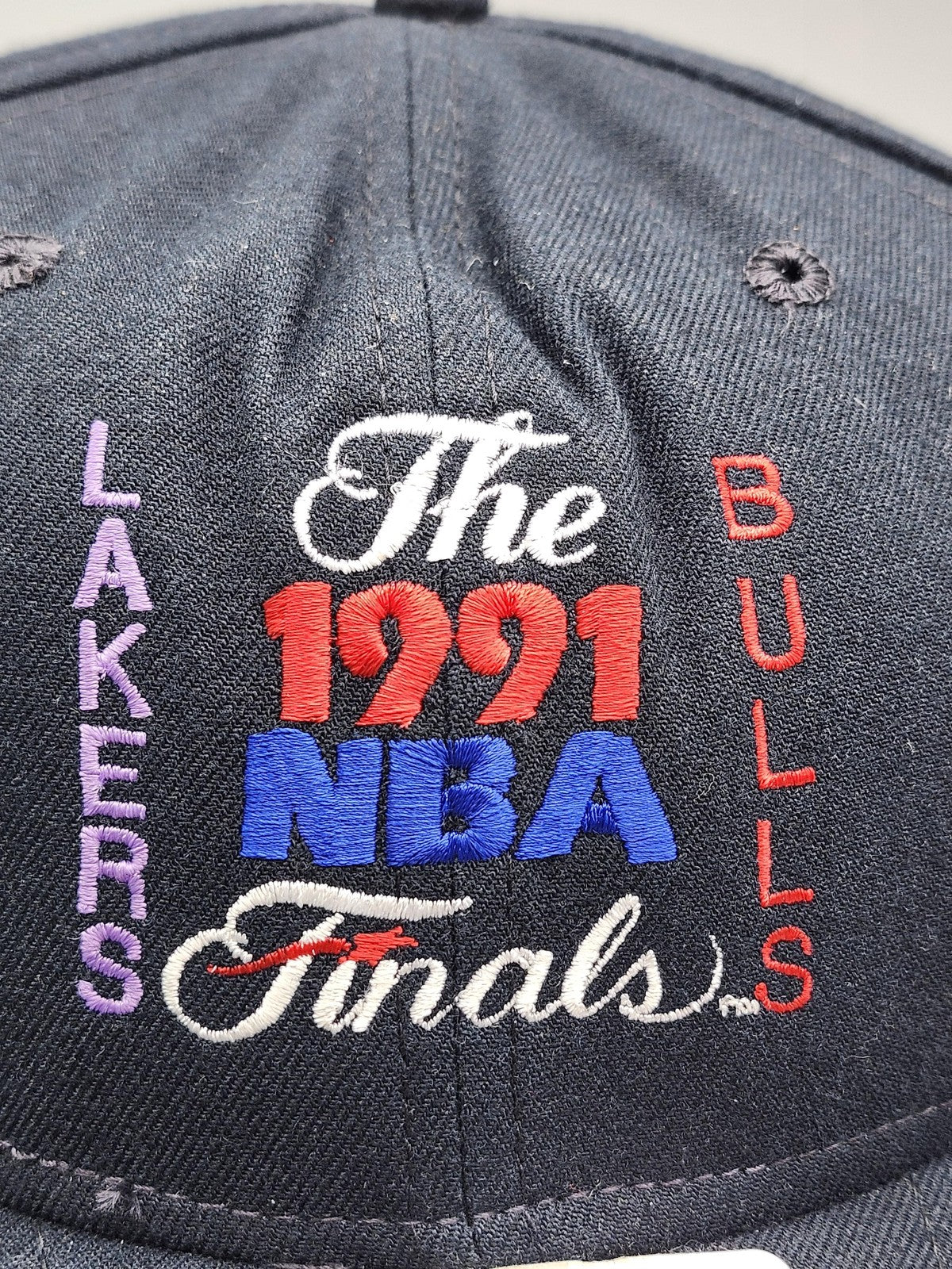 Vintage Chicago Bulls Lakers Hat Cap Snap Back New Era One Size Blue NBA Finals