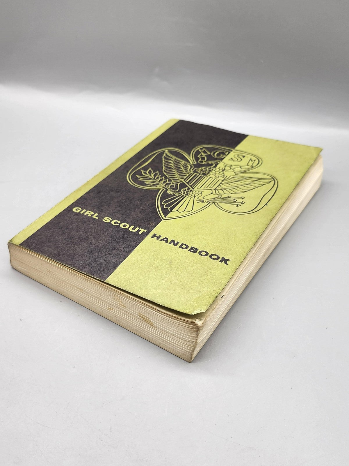 Vintage Girl Scout Handbook Girl Scouts USA Green PB Intermediate Program 1959