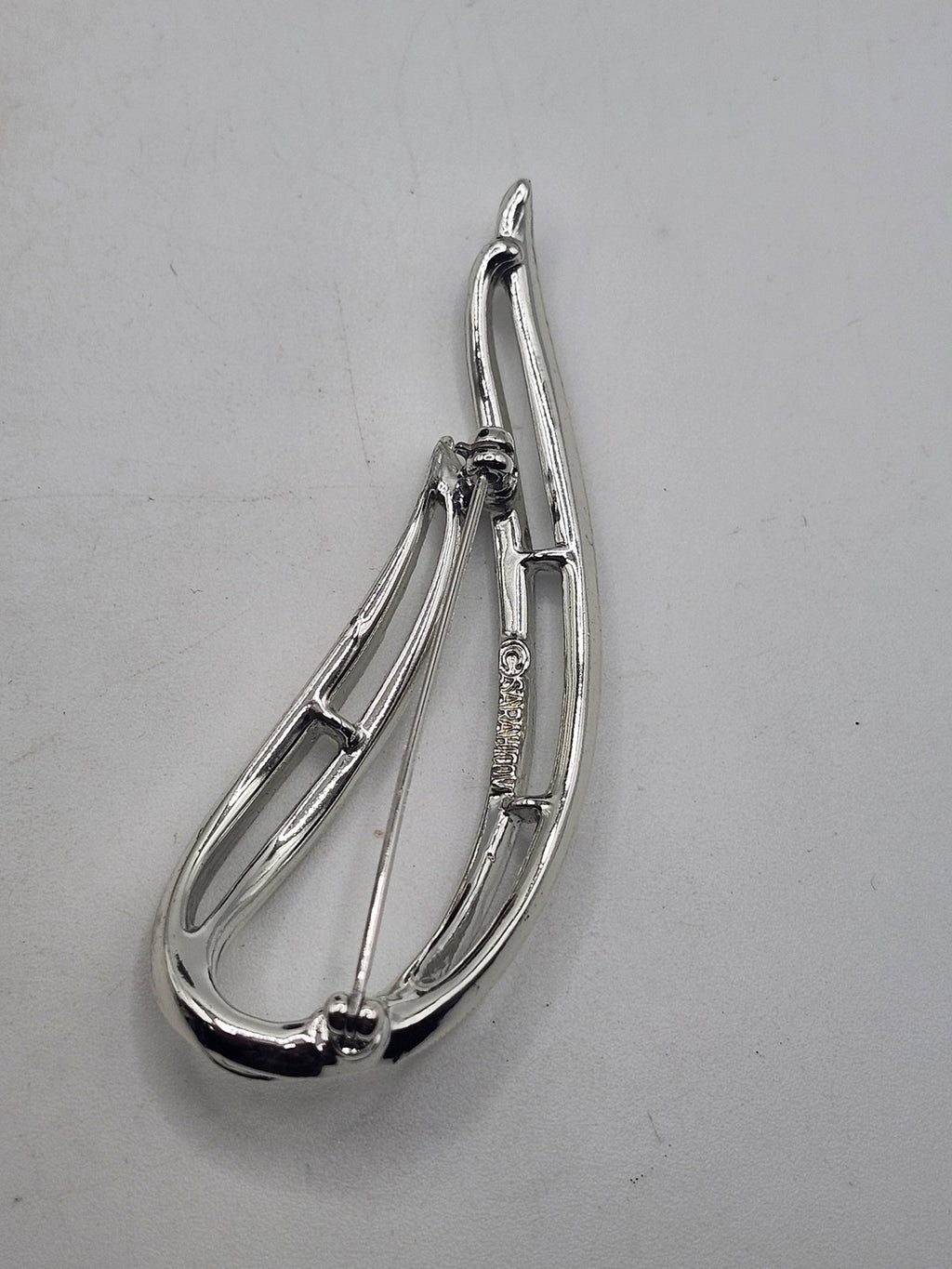 Vintage Sarah Coventry Brooch Silver Tone Abstract Swirl Pin Jewelry 3 Inch