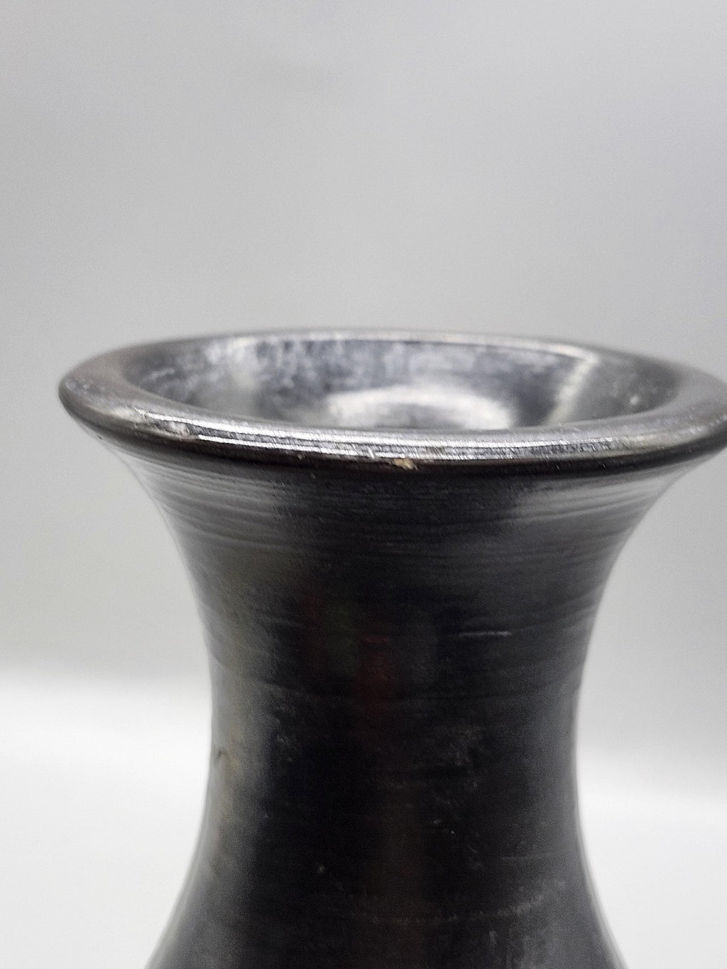 Mulayek Black Carved Ceramic Vase Striped Art Pottery Table Home Decor