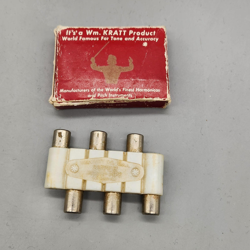 Vintage Wm. Kratt SN-10 Super Pitch Pipe Spanish Guitar Tuning Pipe White USA