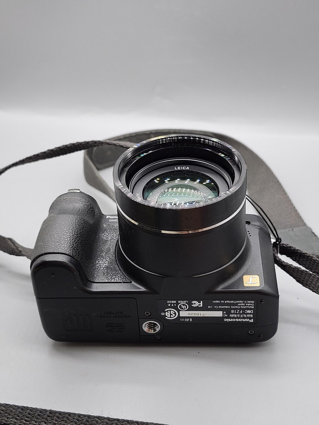 Panasonic Lumix DMC-FZ18 Digital Camera 8.1MP 18X Zoom Black For Parts Repair