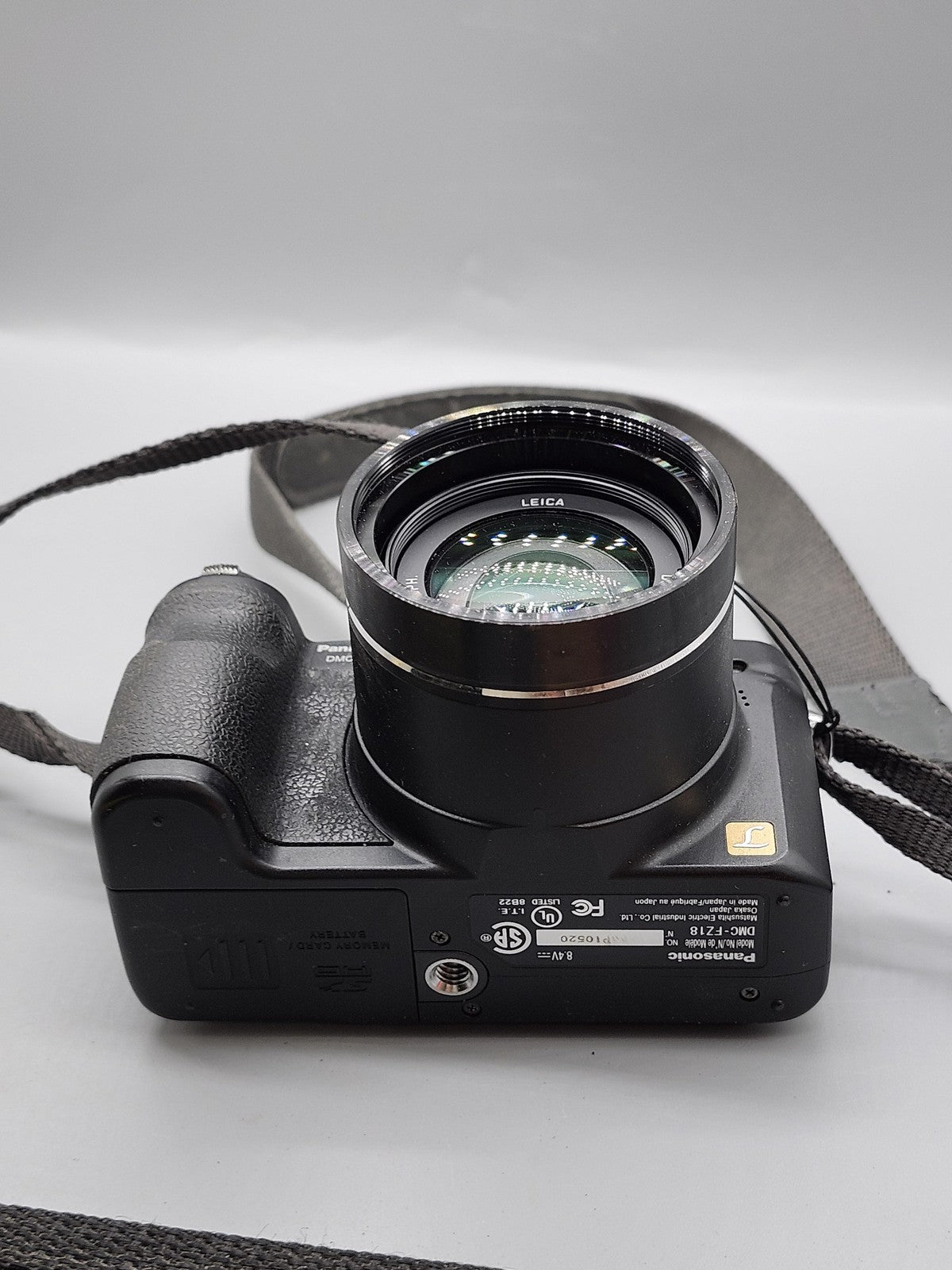 Panasonic Lumix DMC-FZ18 Digital Camera 8.1MP 18X Zoom Black For Parts Repair