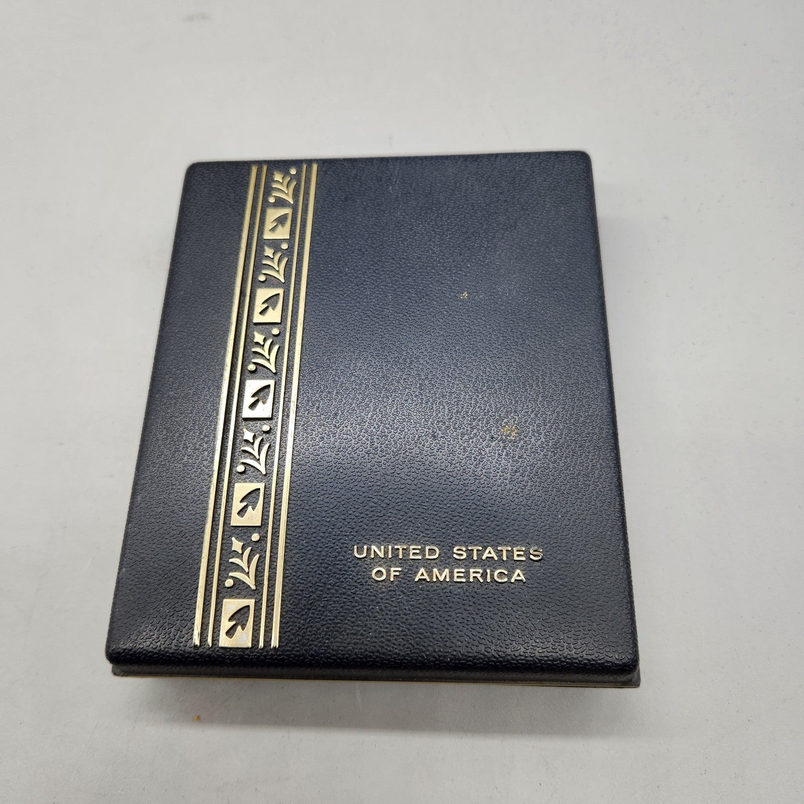 U.S. Air Force Meritorious Achievement Medal Set w/ Case Ribbon & Pin